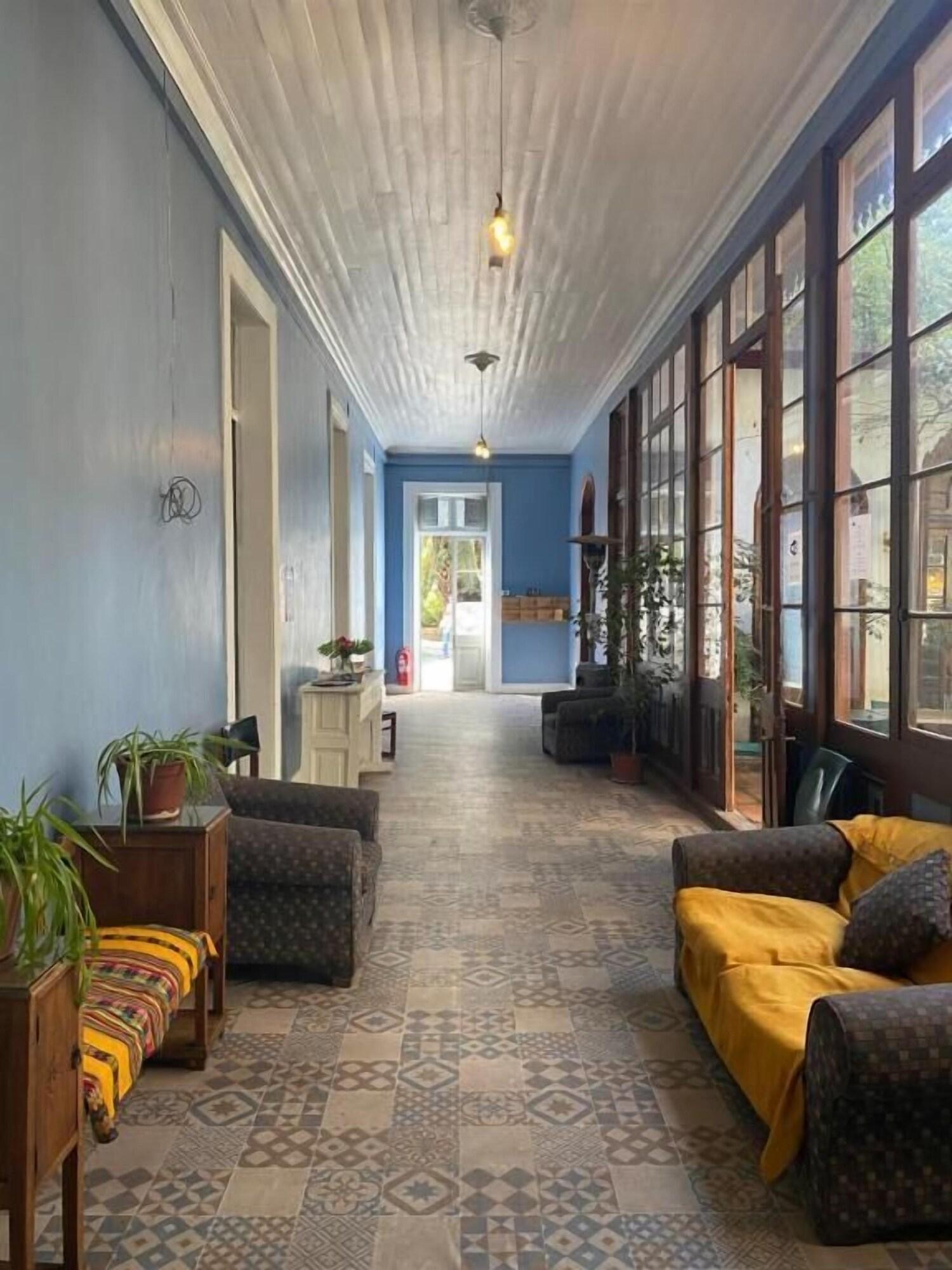 Varios La Casa Roja Hostel