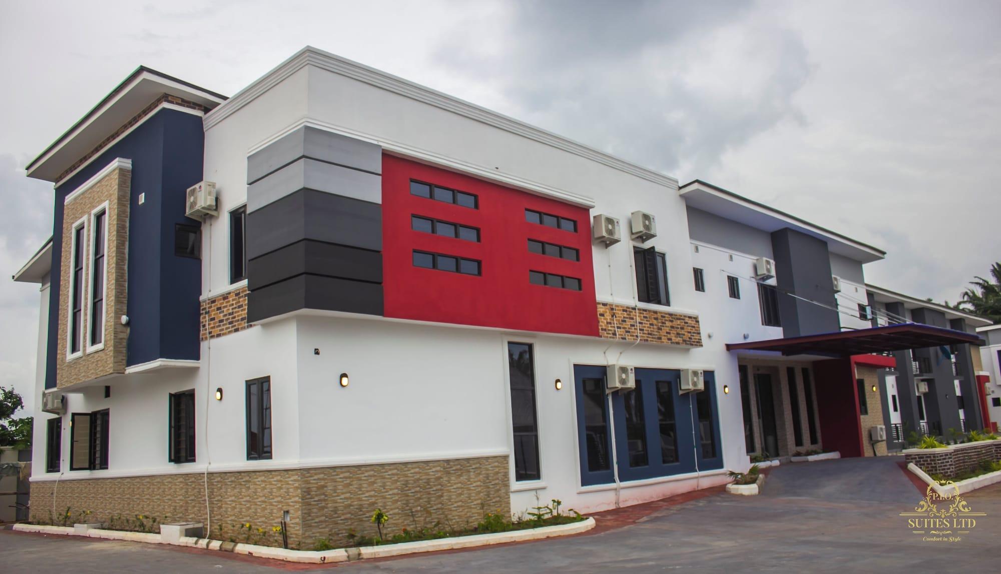 Vista Exterior P.I.O Suites