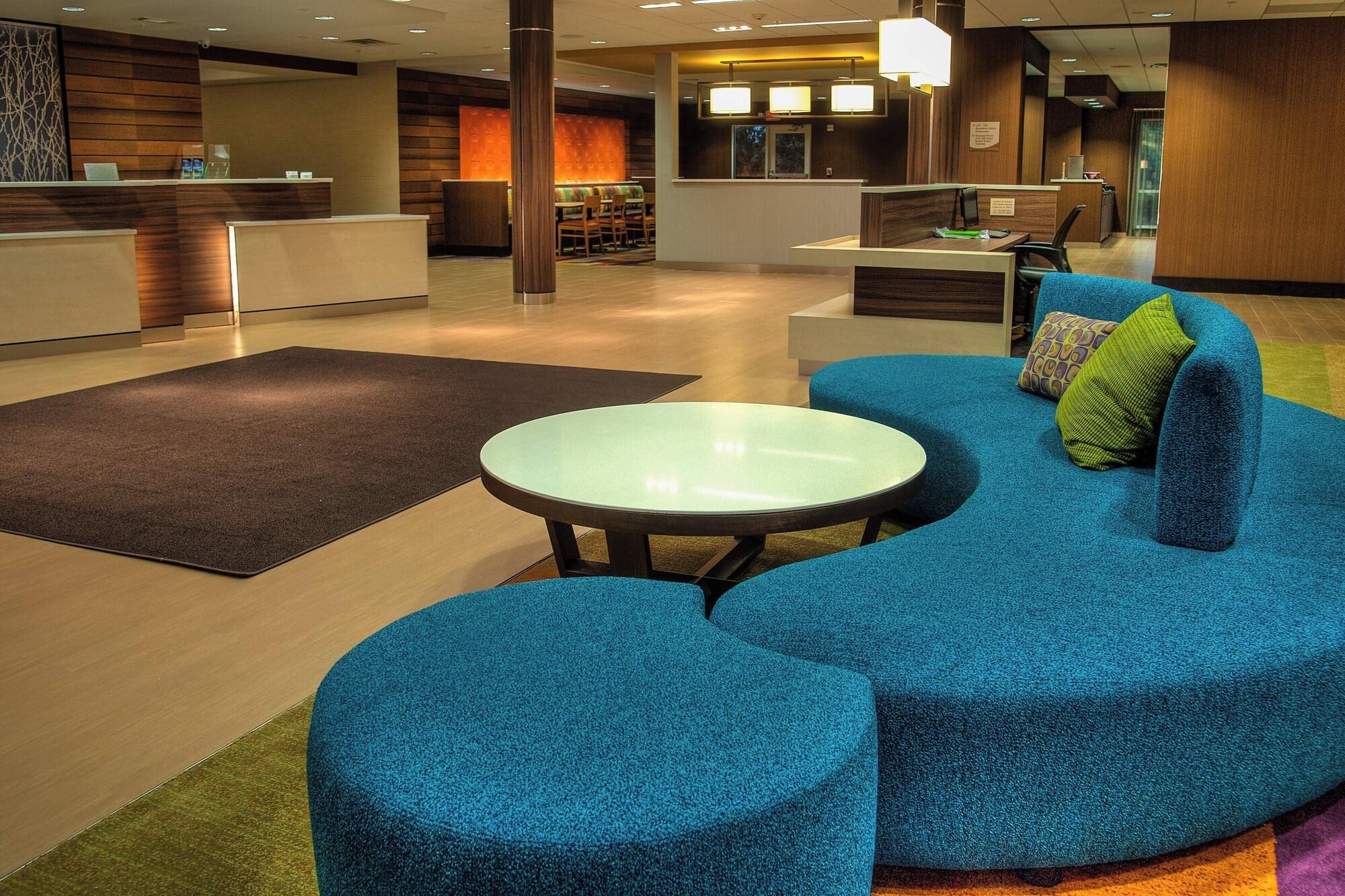 Vista Lobby Fairfield Inn & Suites by Marriott Montgomery Airport South