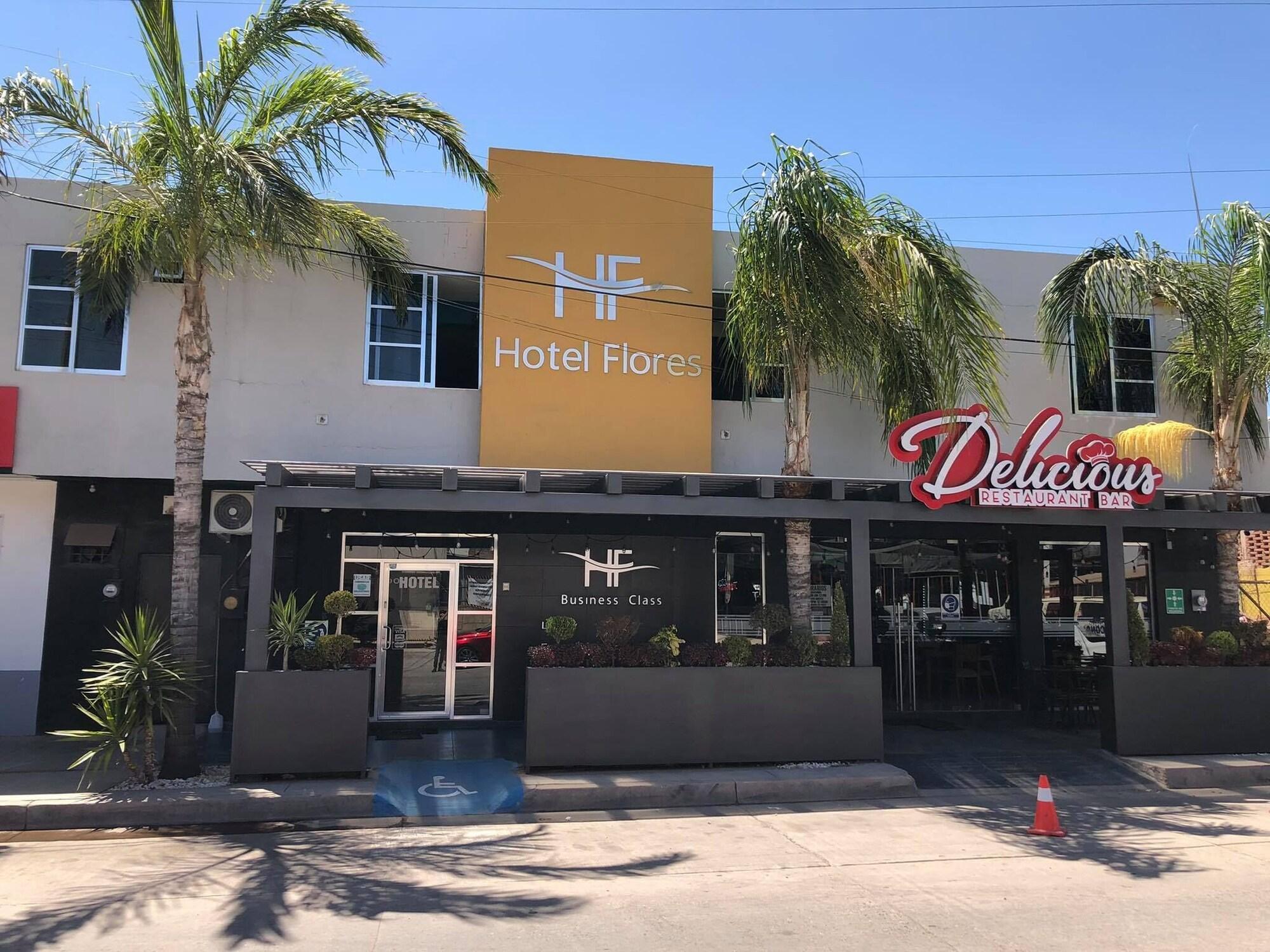 Vista Exterior Hotel Flores