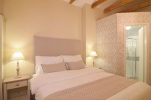 Alojamiento - Janez Rooms