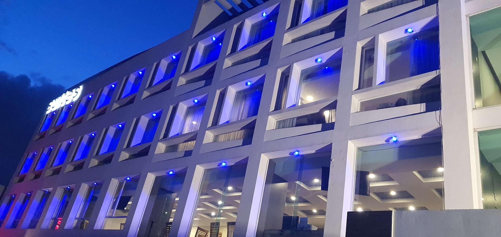 Vista Exterior Best Western Plus Metepec & Suites