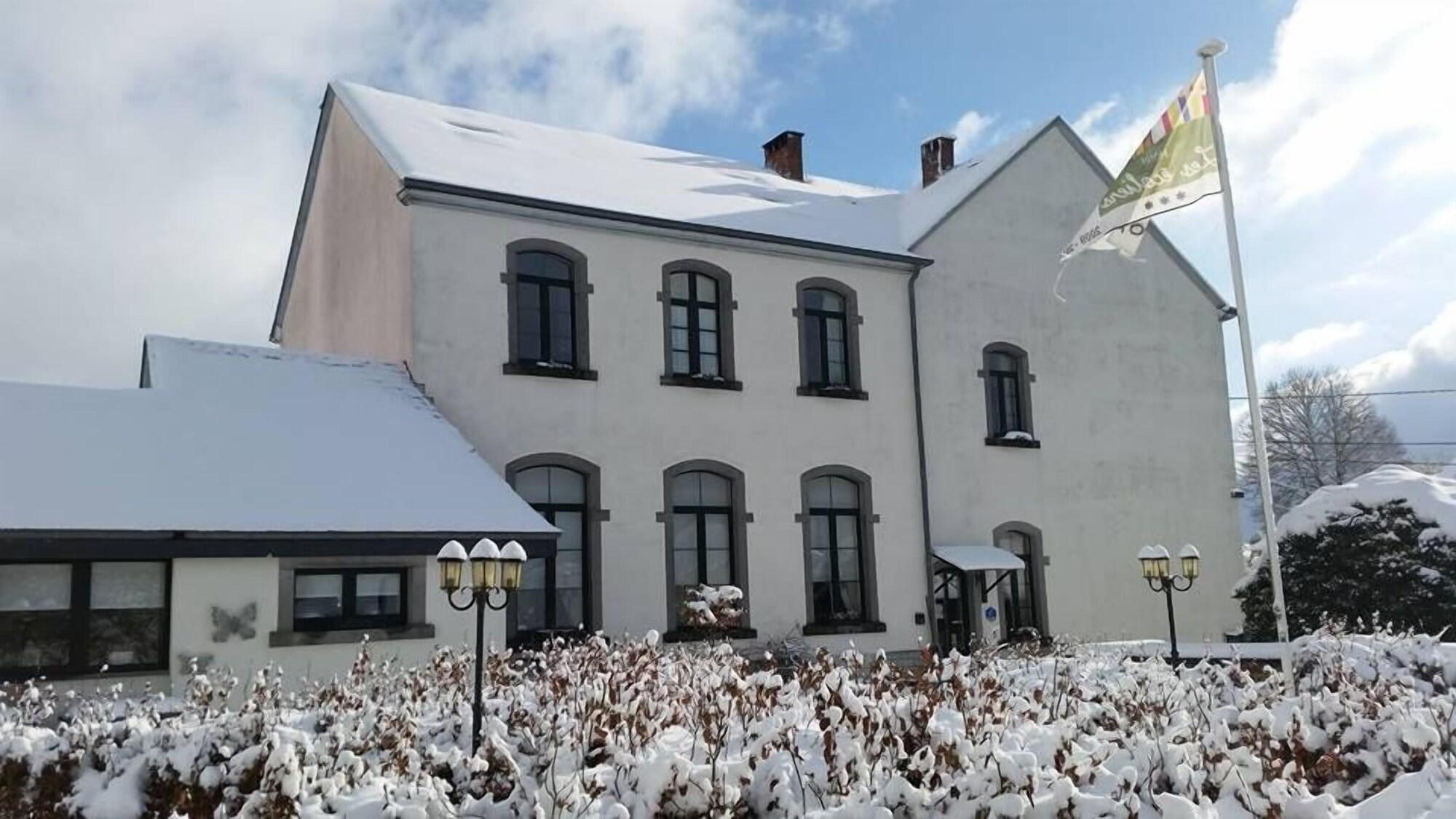 Vista Exterior Les Ecoliers