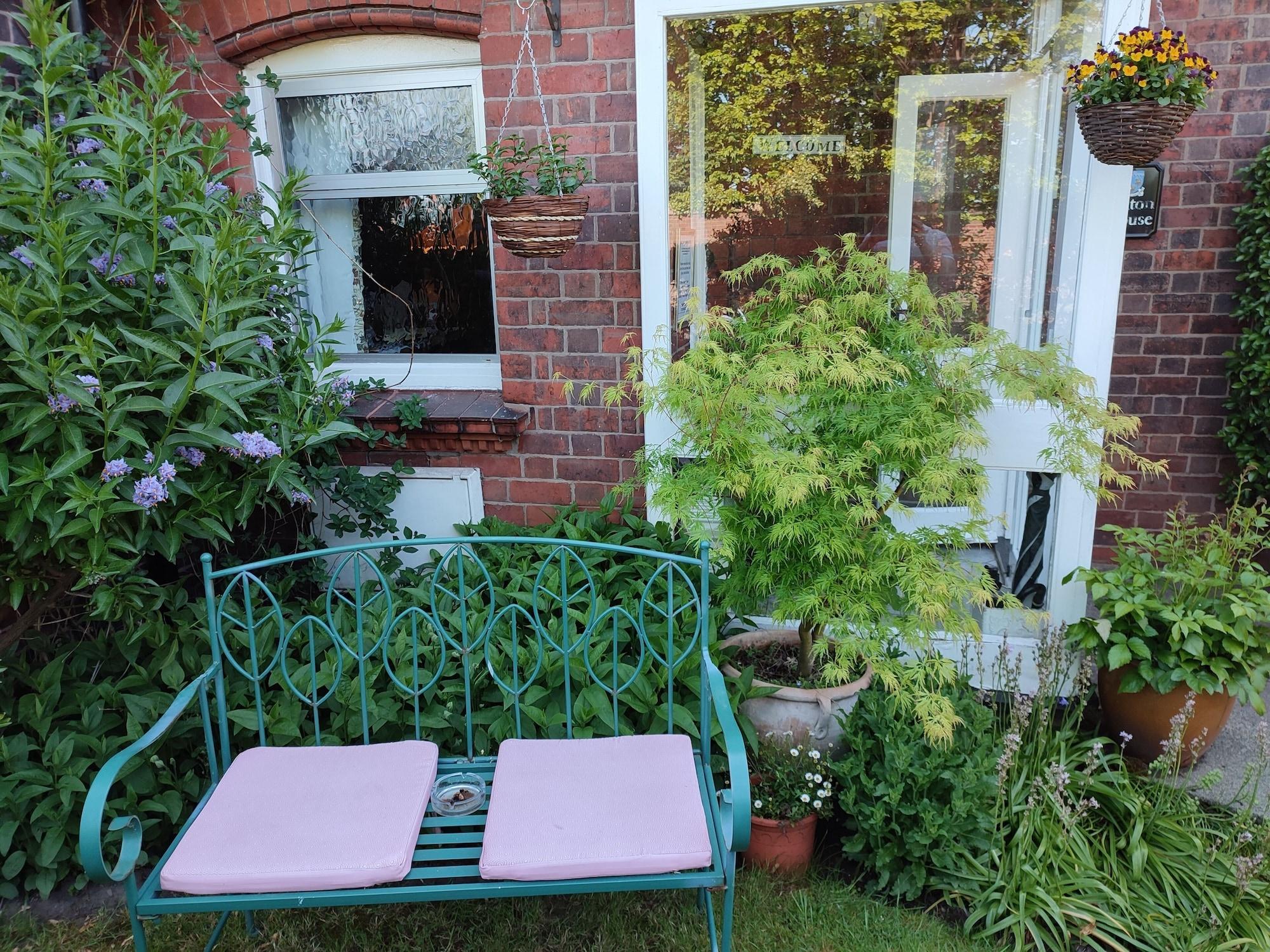 Comodidades del Alojamiento Anton Guest House B&B