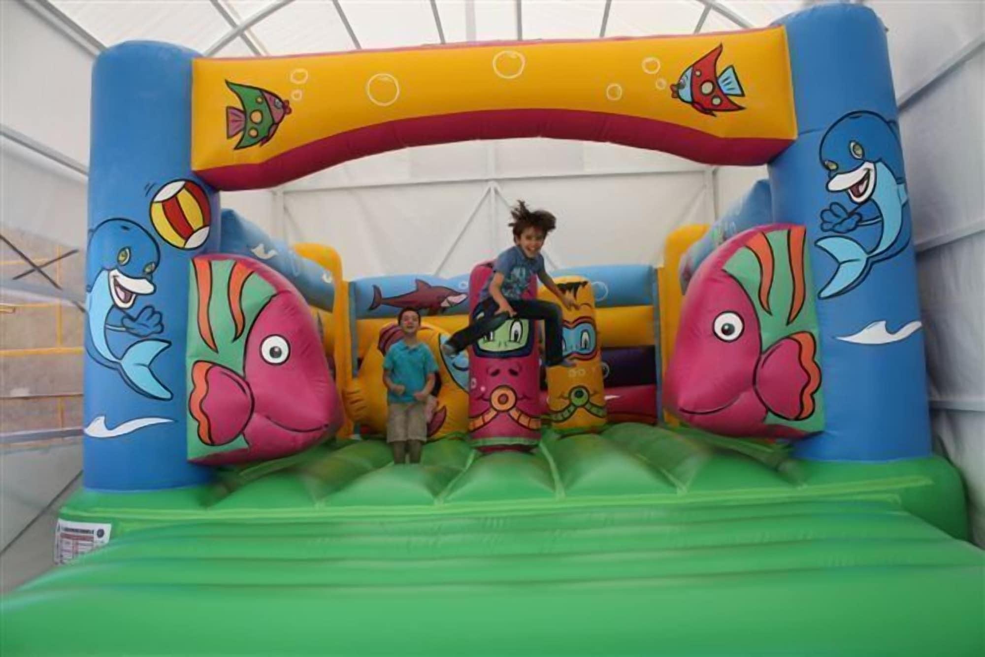 Instalaciones Recreativas The Hostal Iruñako