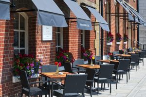 Alojamiento - Ennios Boutique Hotel Rooms