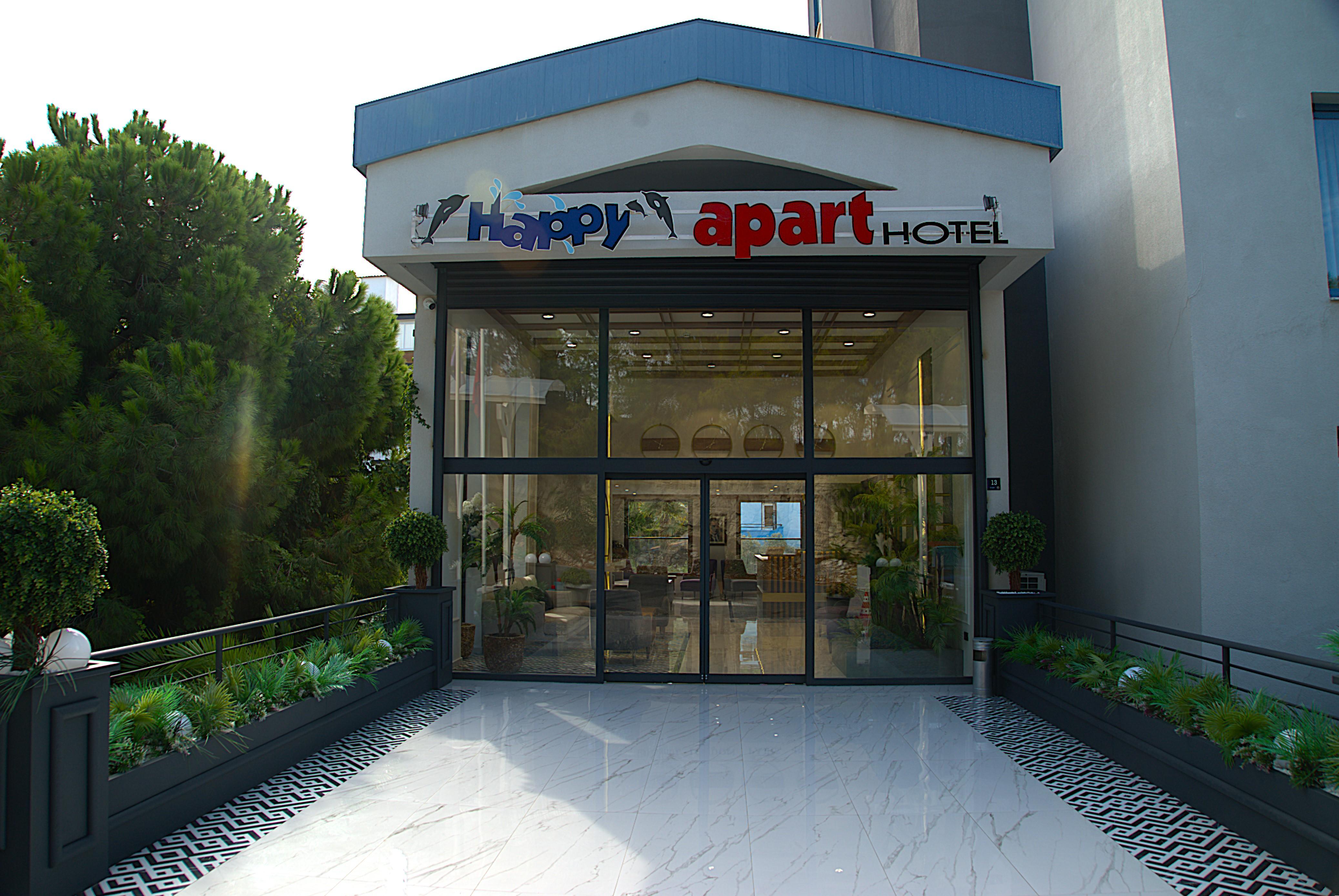Vista Lobby Happy Apart