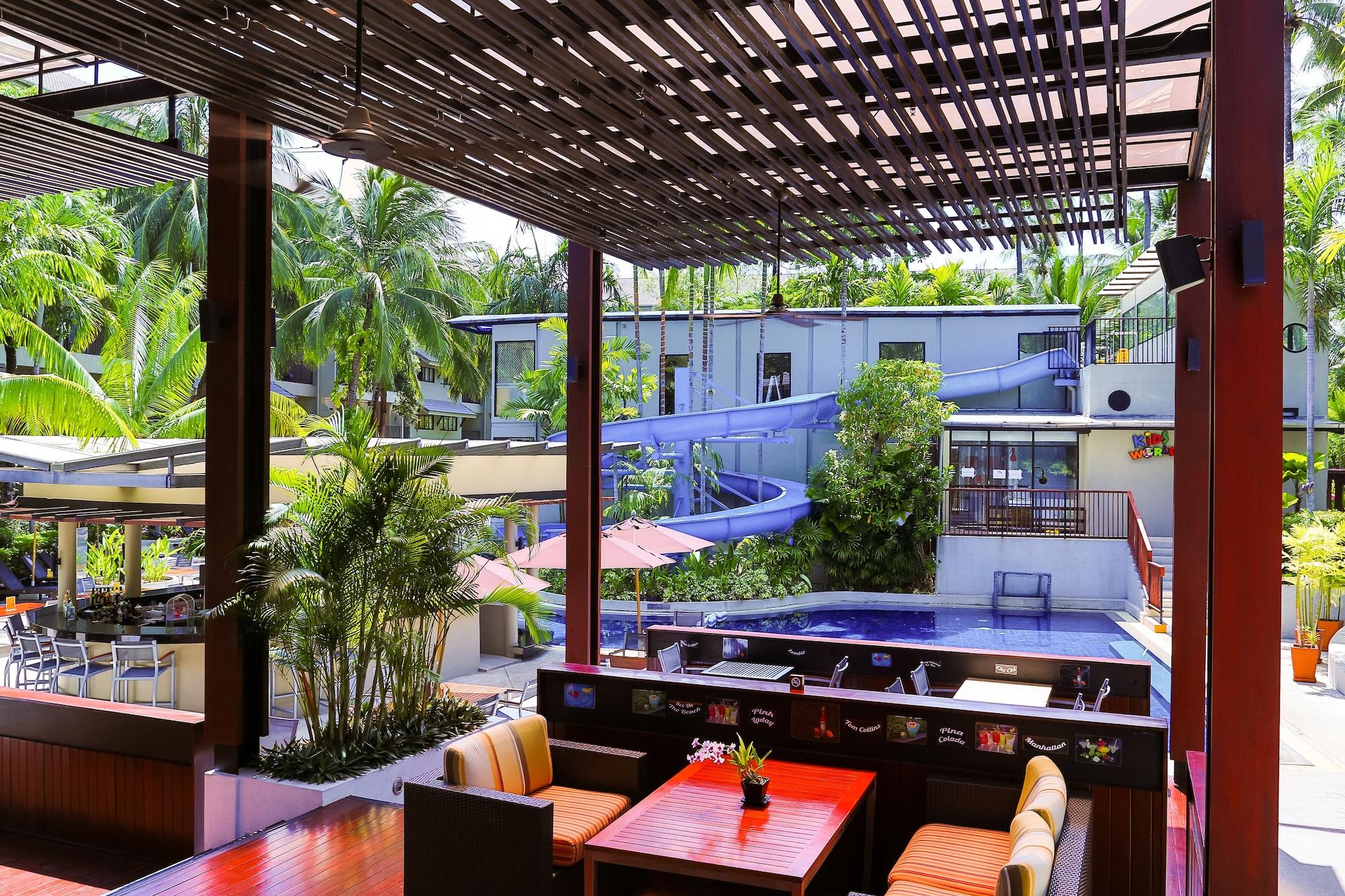 Restaurant Holiday Inn Resort Phuket Surin Beach by IHG