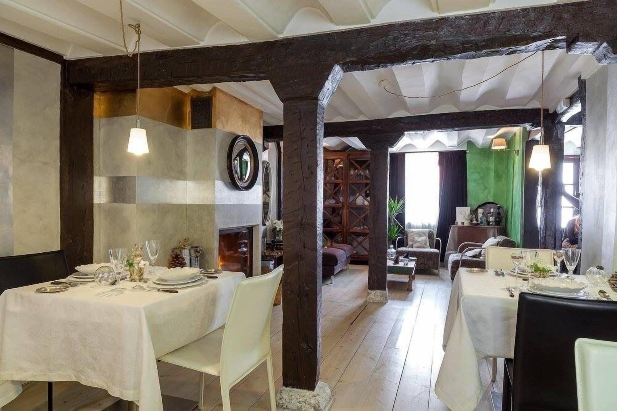 Restaurant Hotel Rural Valle De Oca