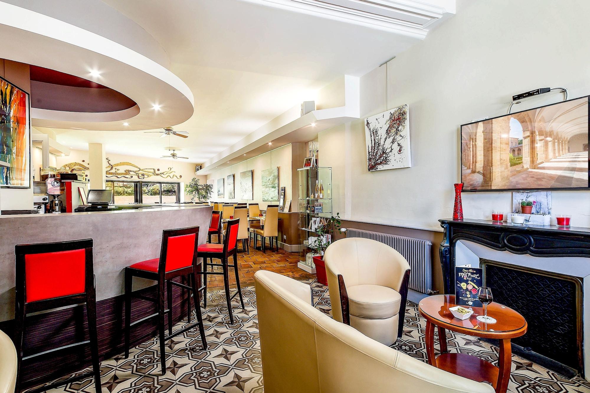 Bar/Salón Hostellerie des Corbières