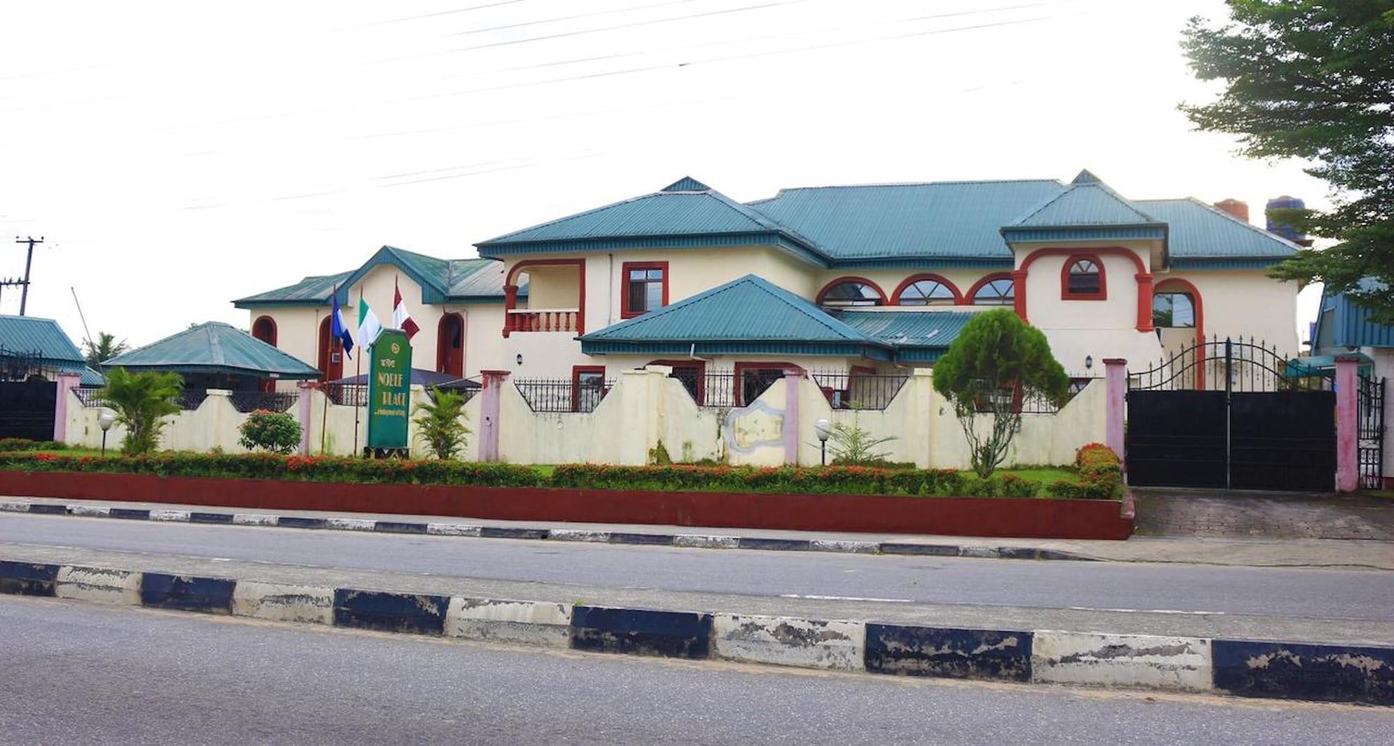 Vista Exterior The Noble Place