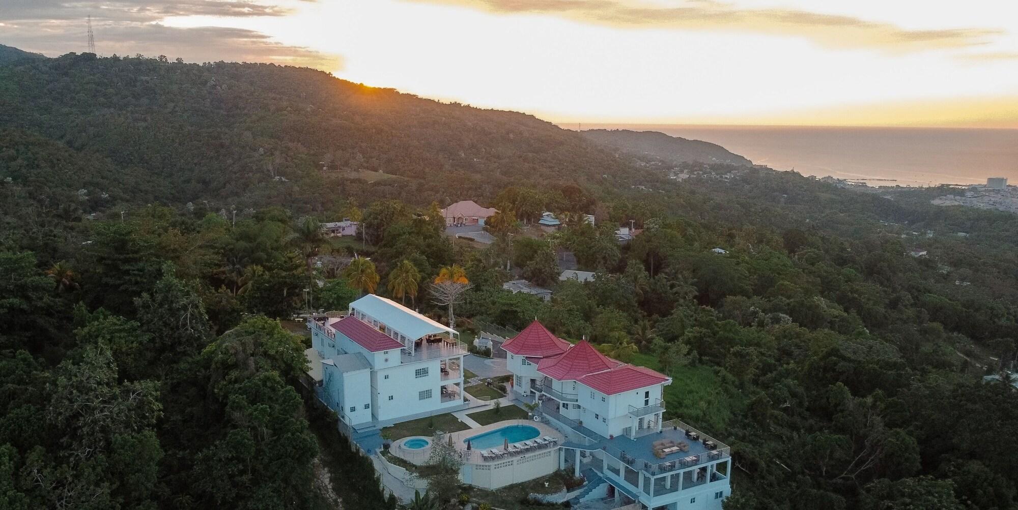 Vista Exterior Lavender Moon Villas