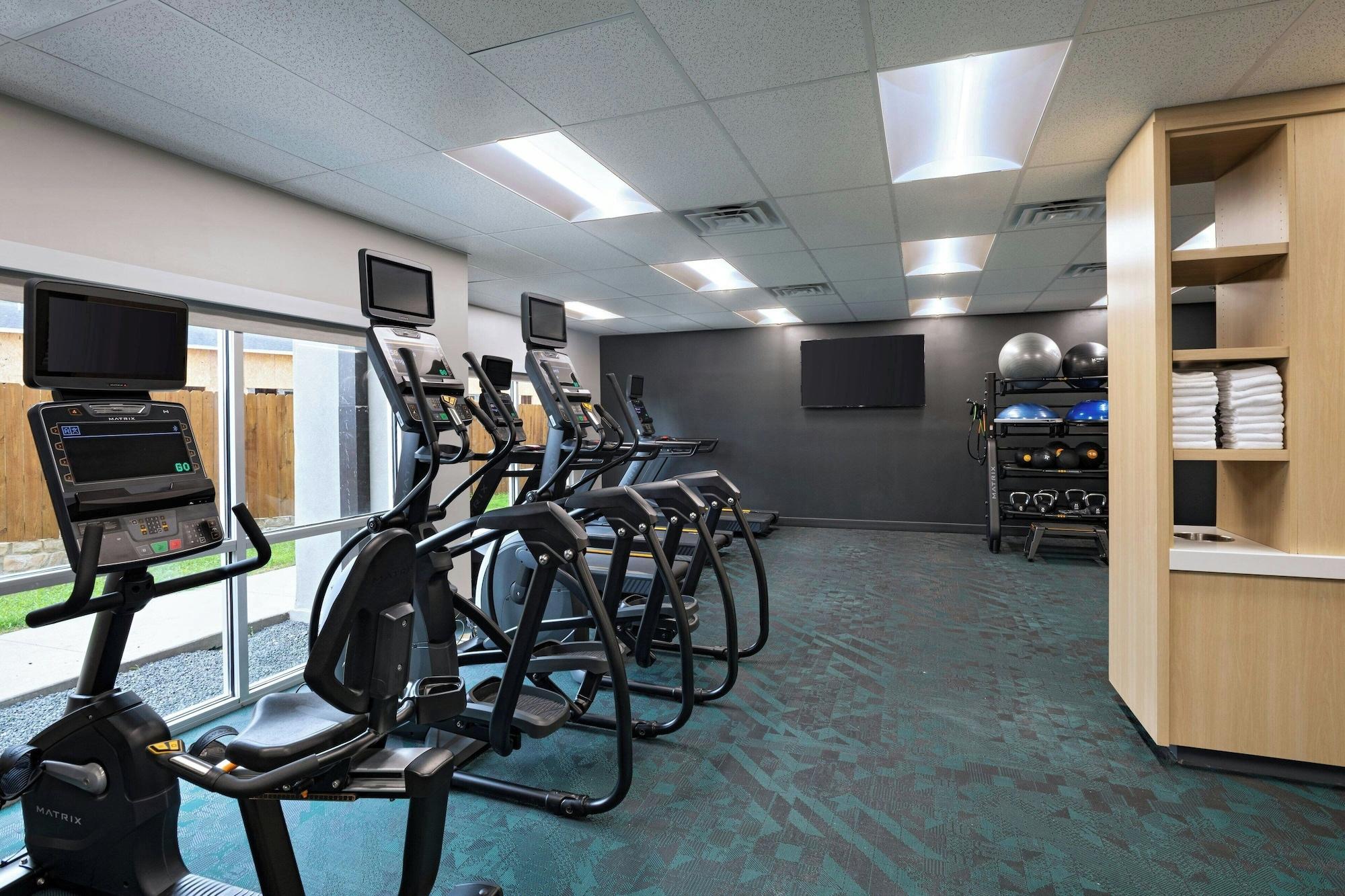 Gimnasio TownePlace Suites Weatherford