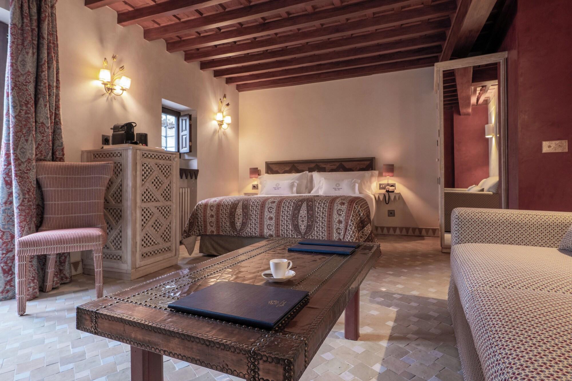 Quarto YANGUAS NAZARI PALACE