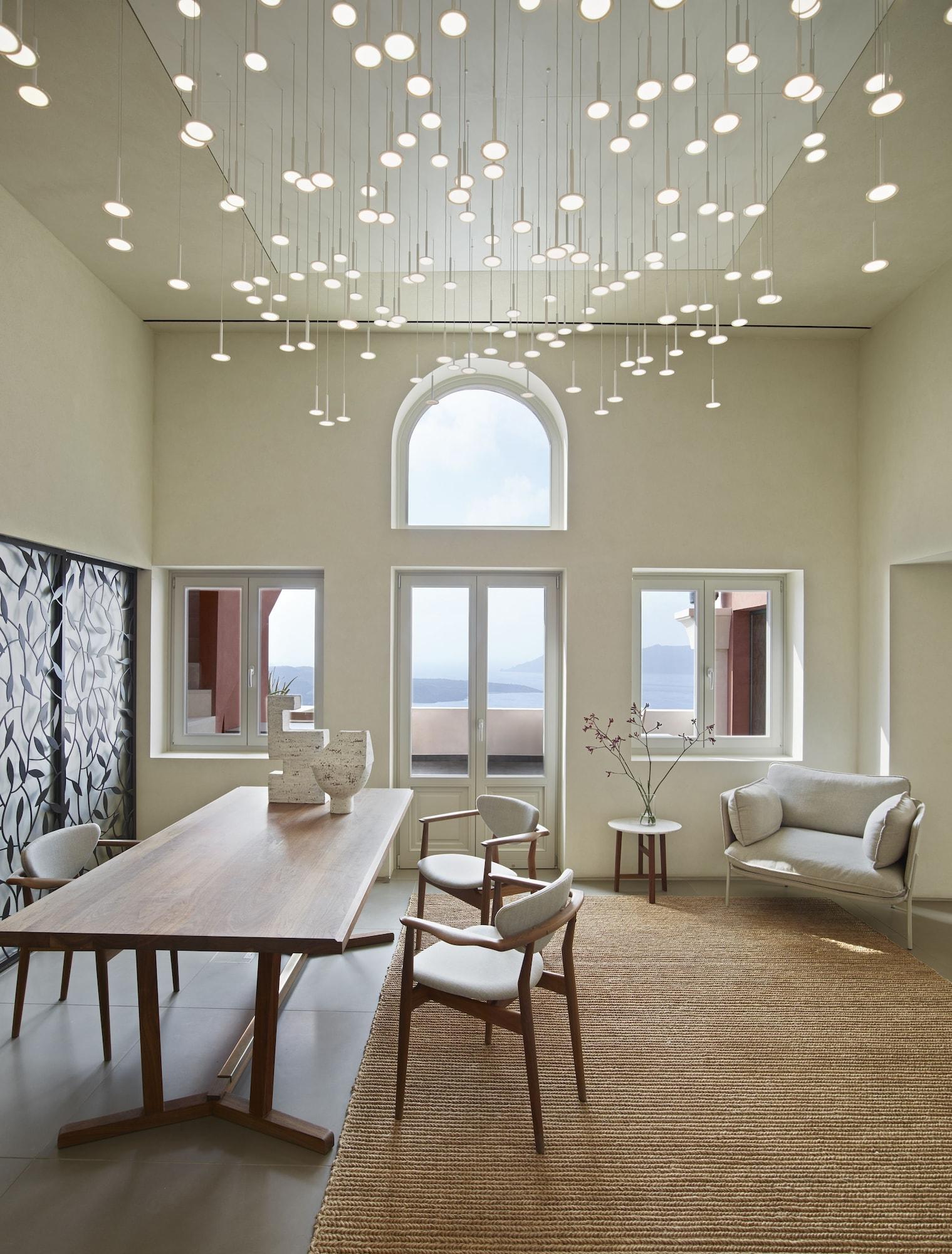 Vista Lobby Villa Bordeaux