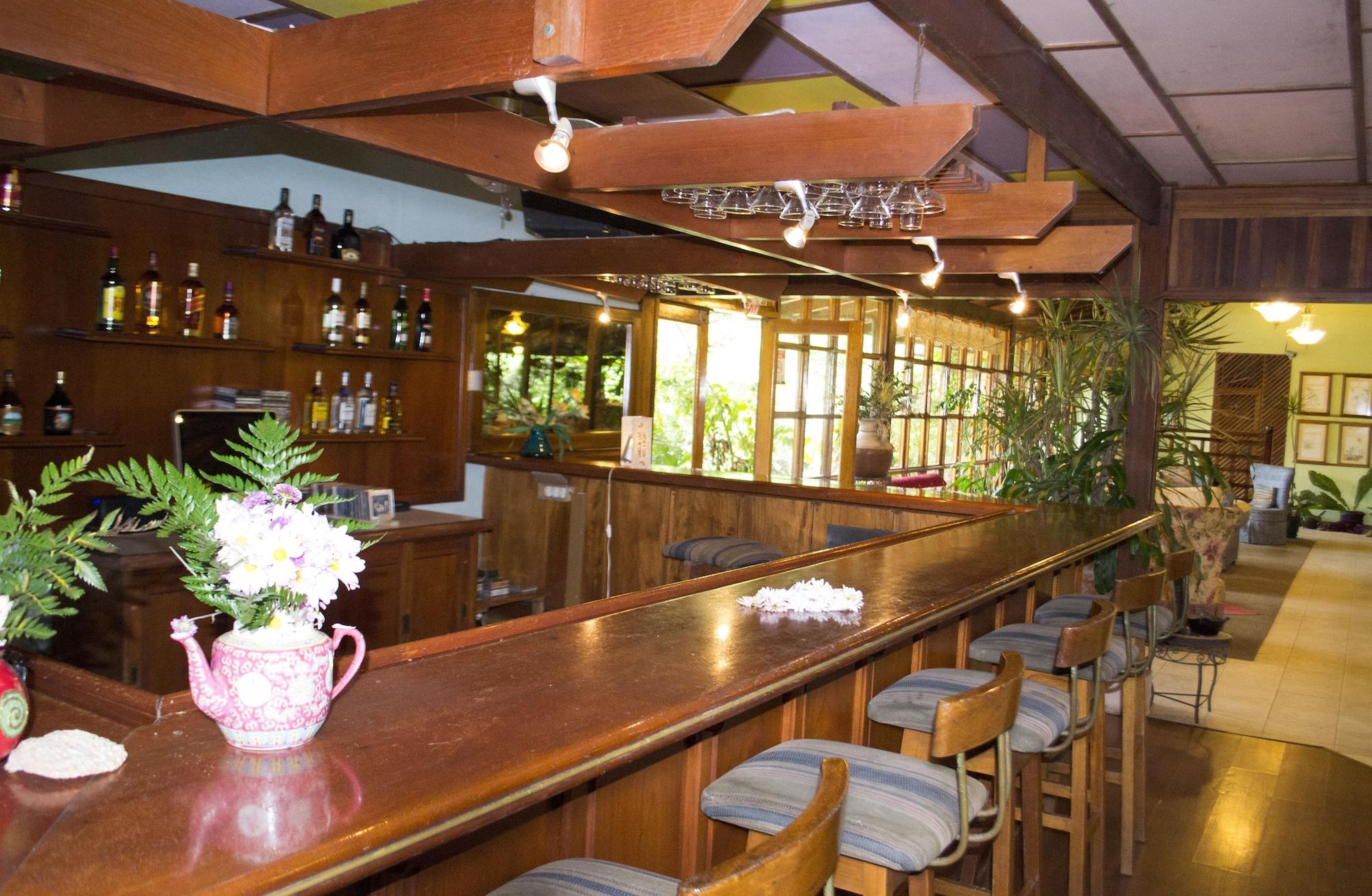 Bar/Salón Lands in Love Hotel