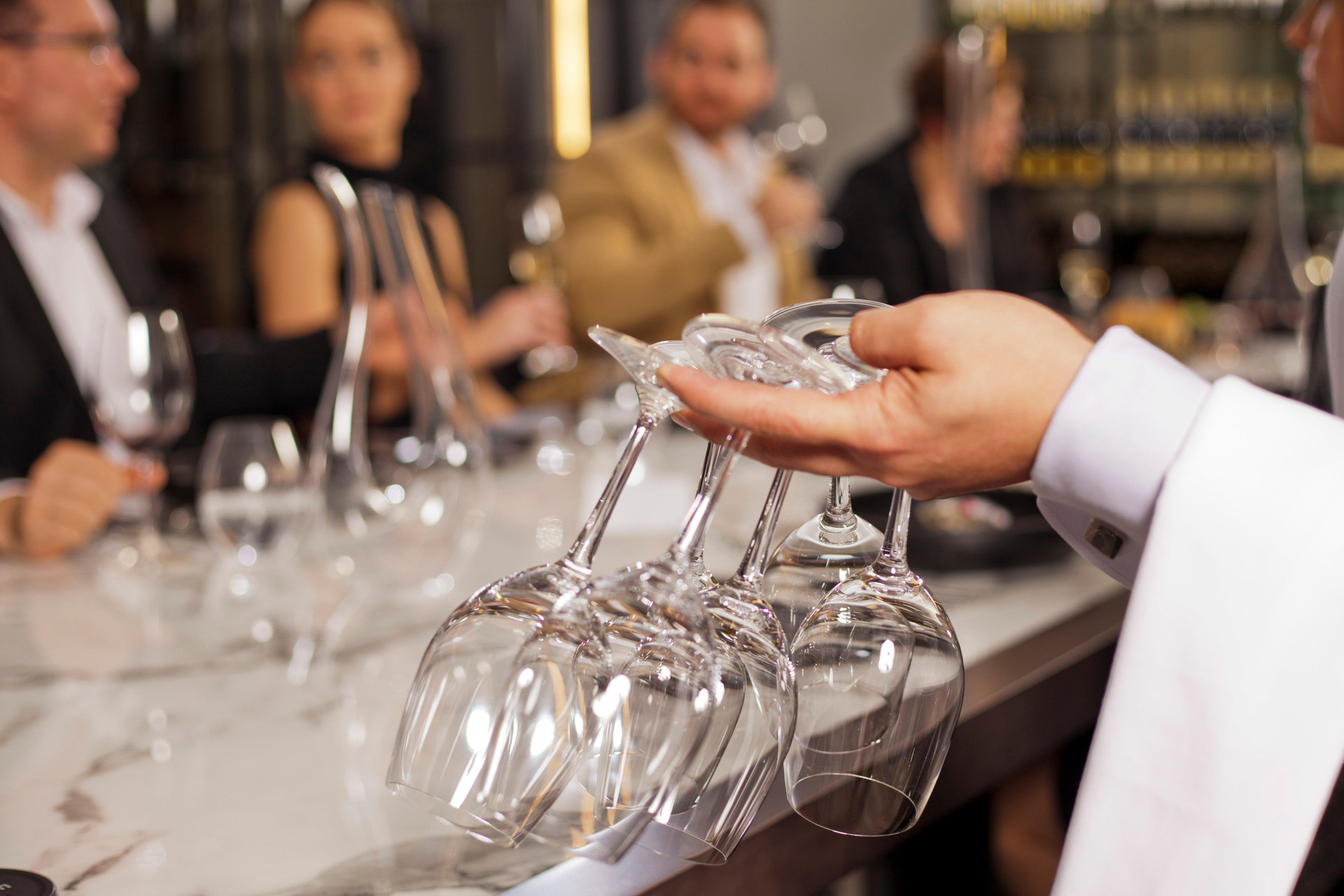 Restaurant Crowne Plaza Surfers Paradise by IHG