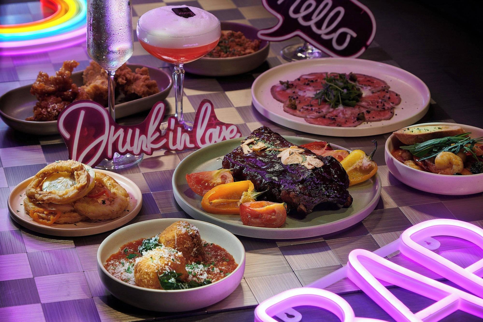 Bar/Salón Moxy Seoul Myeongdong