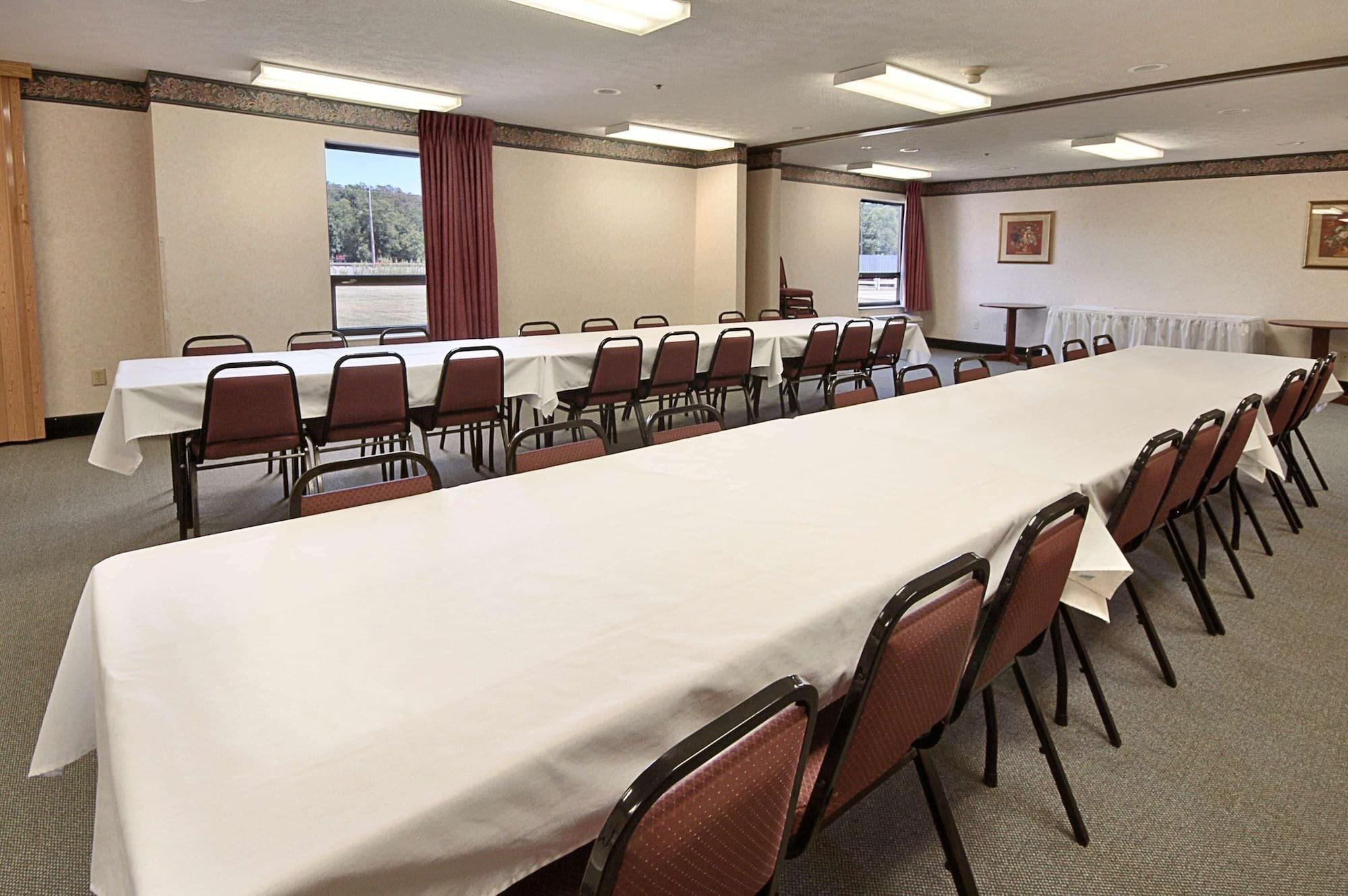 Sala de Reuniones Ramada by Wyndham Strasburg Dover