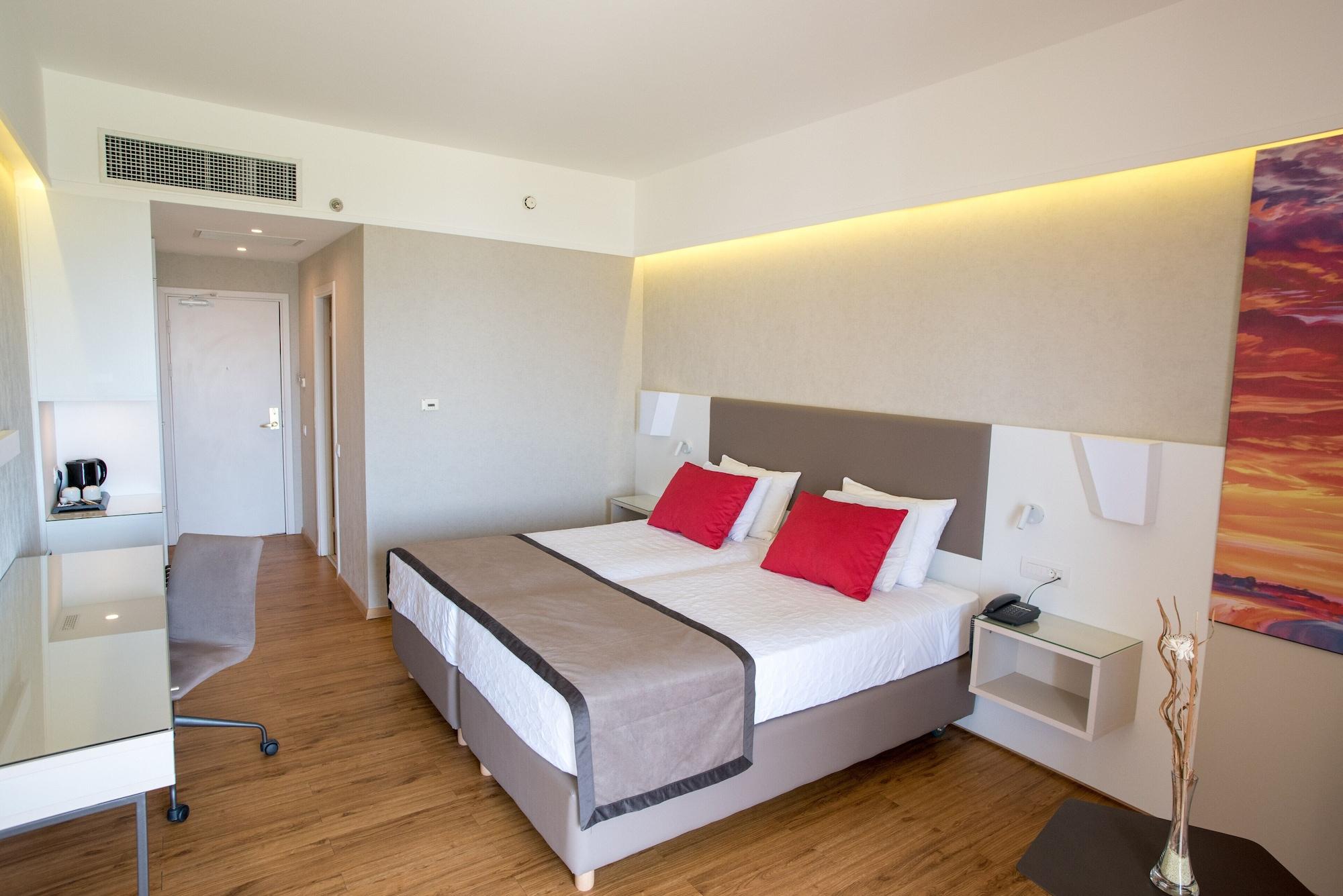 Habitación Ramada Plaza by Wyndham Thraki