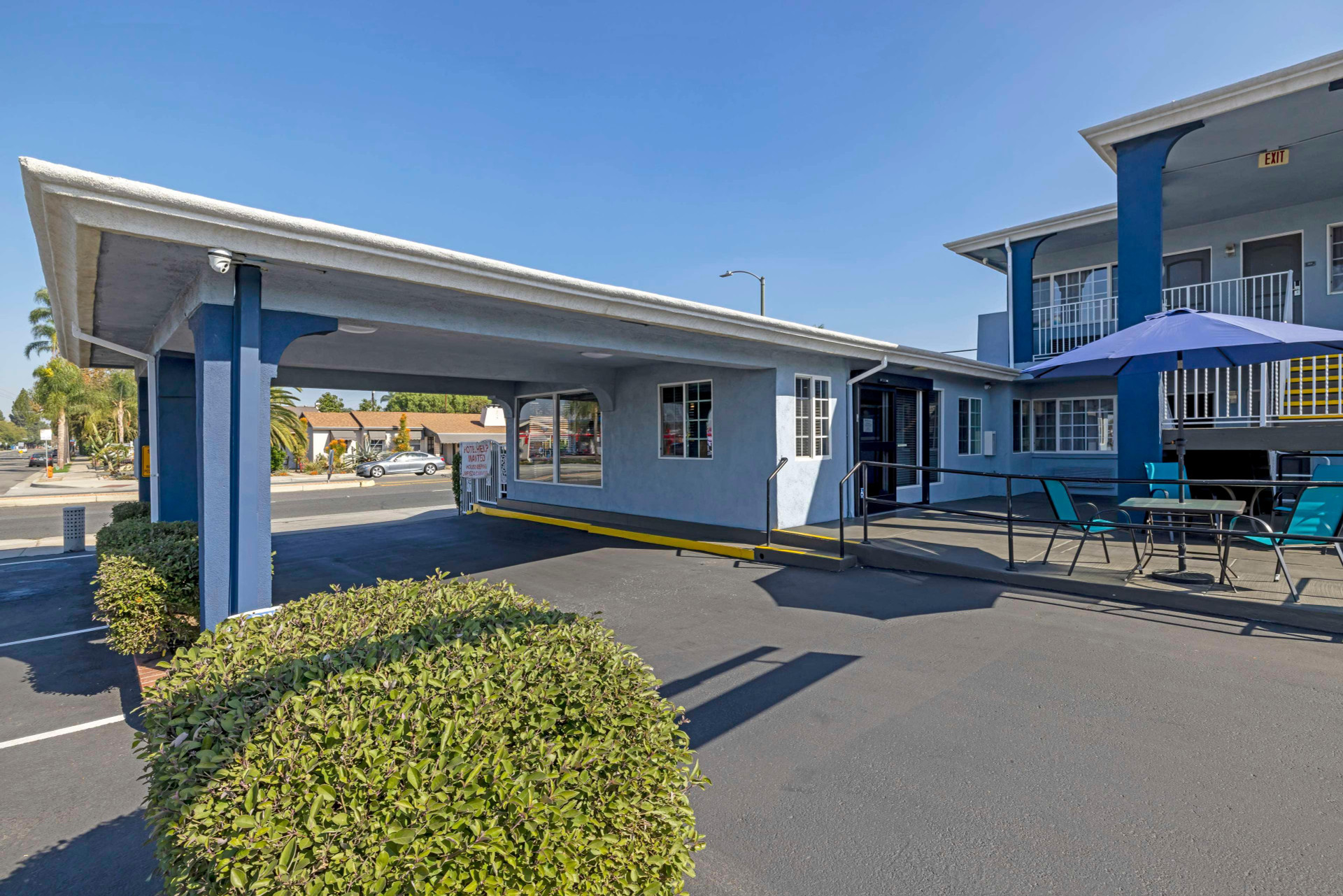 Vista Exterior Best Western Orange Plaza