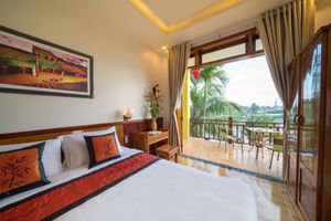 Alquiler Vacacional - Private Family Rooms with 2 bedrooms including 3 beds at Lakeview Villa Hoi An