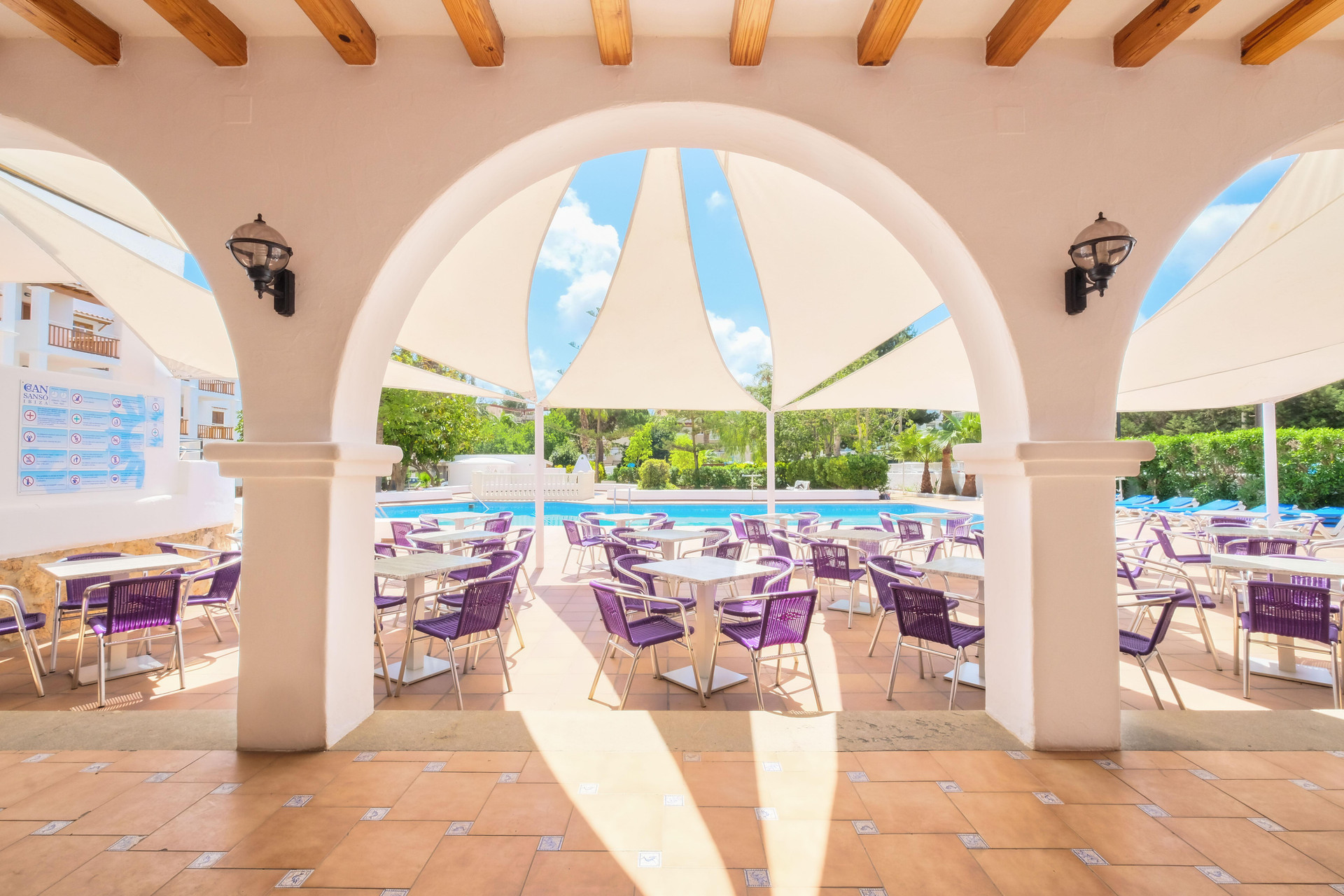 Restaurant AzuLine Apartamentos Can Sanso