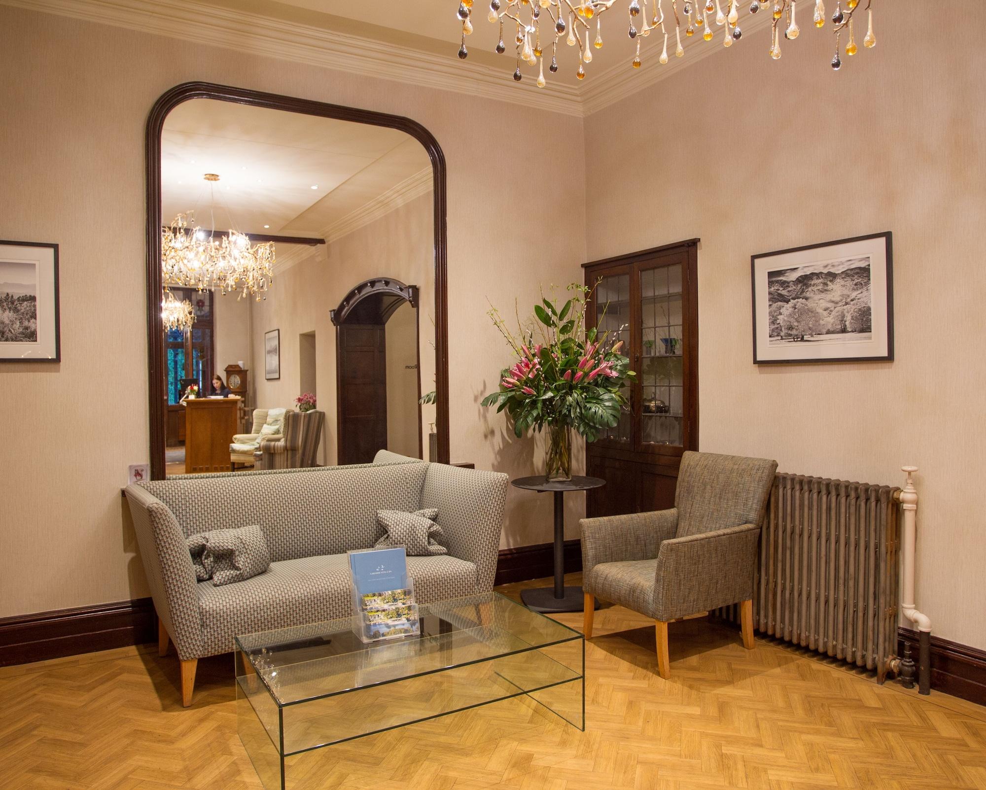 Vista Lobby Lakeside Hotel & Spa