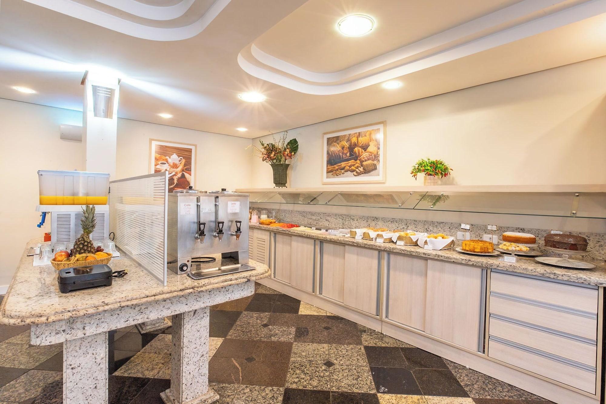 Bar/Salón Hotel Metropolitan Canoas