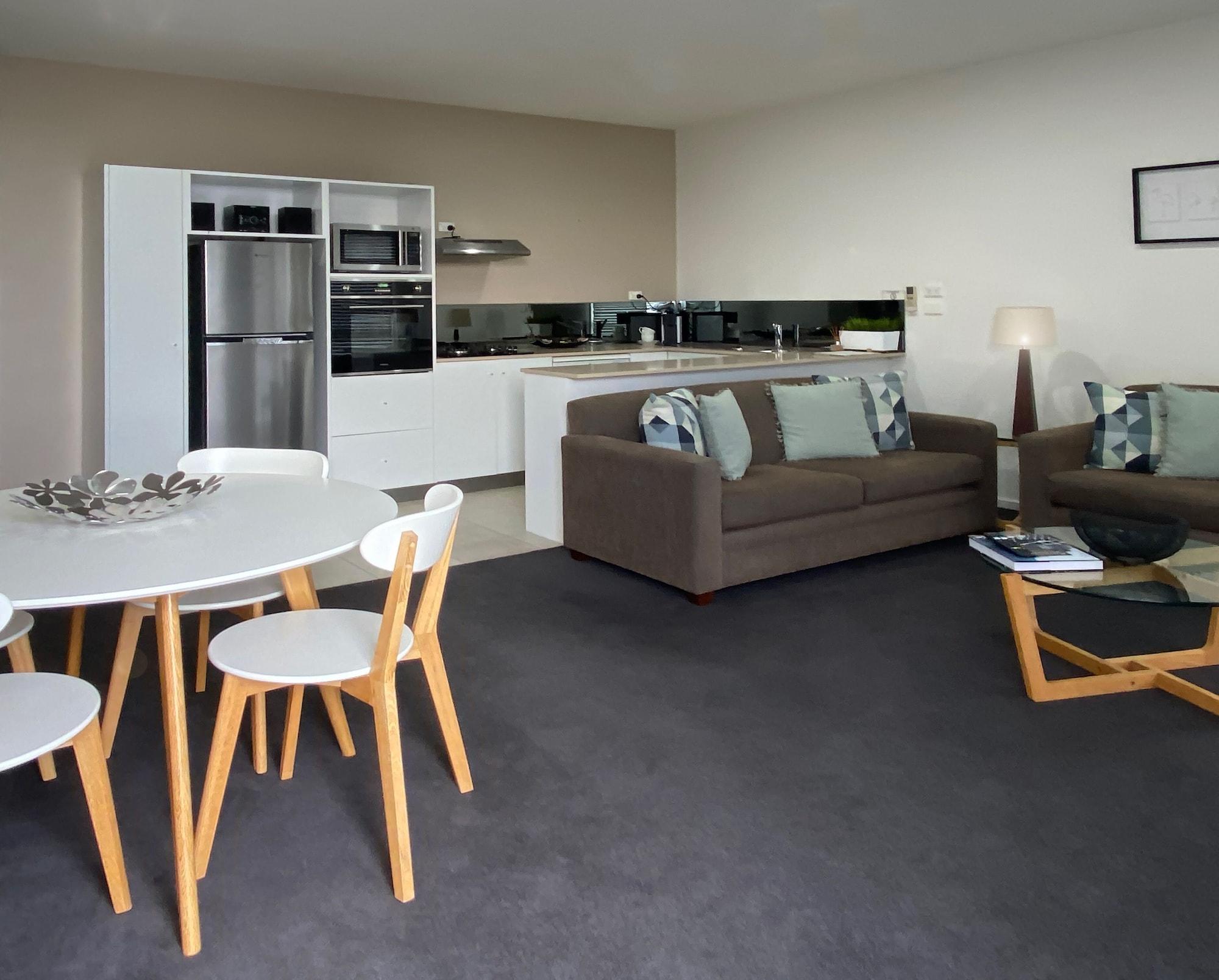 Varios Shells Apartments