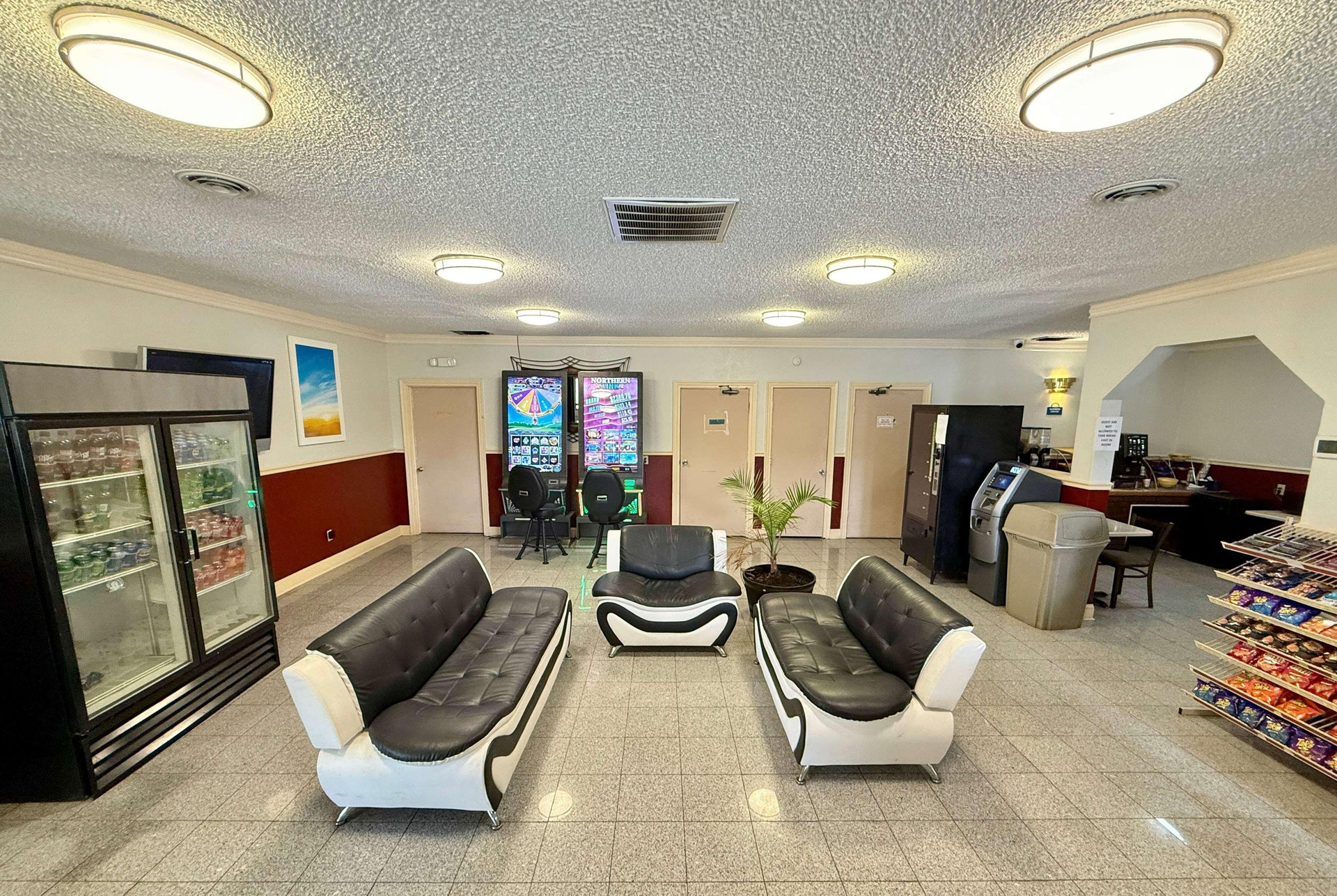 Vista Lobby Days Inn by Wyndham Ruther Glen Kings Dominion Area