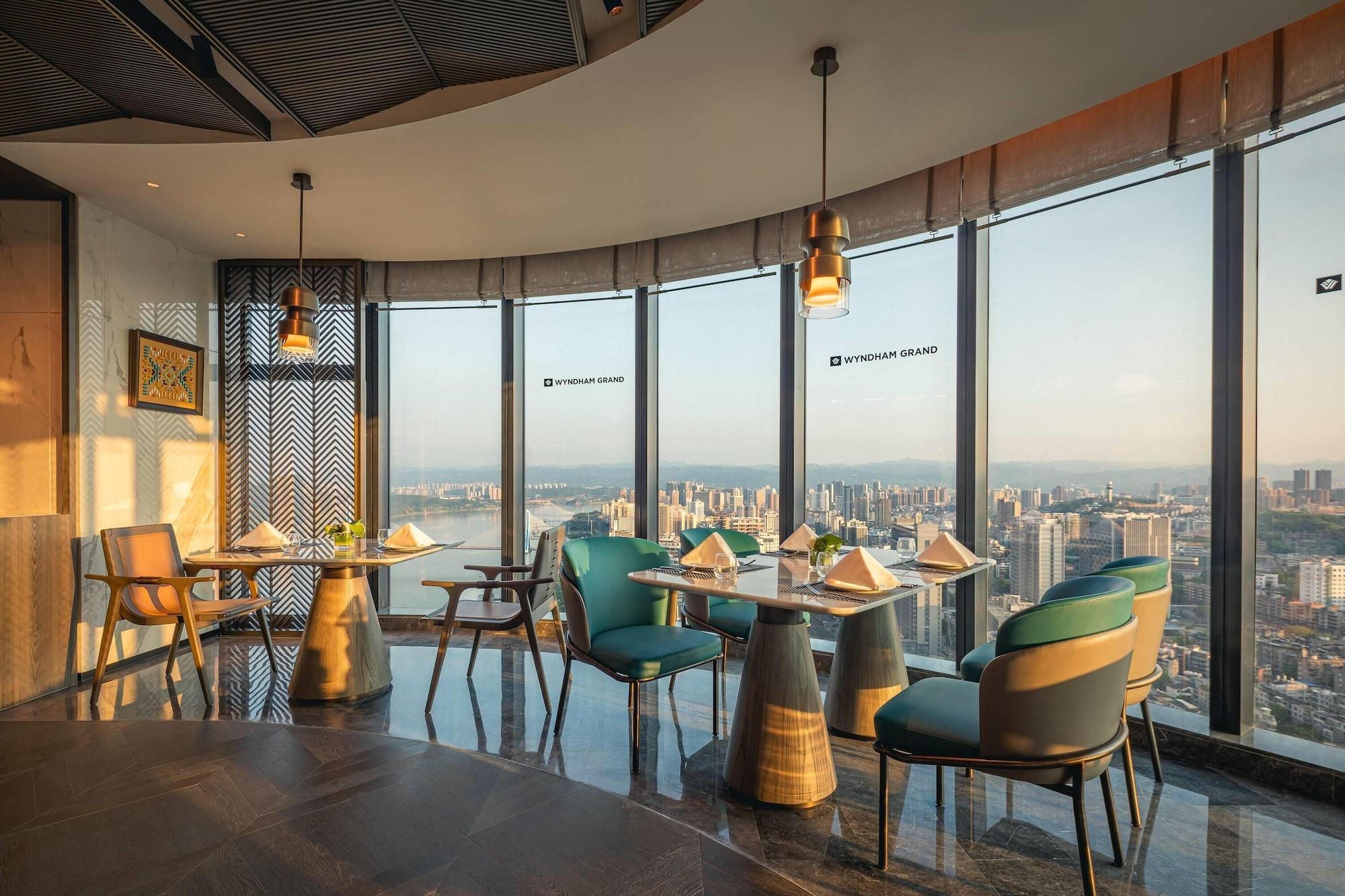 Restaurant Wyndham Grand Yichang Riverside