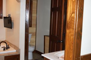 Alquiler Vacacional - New Construction Log home, beautiful home with boat slip