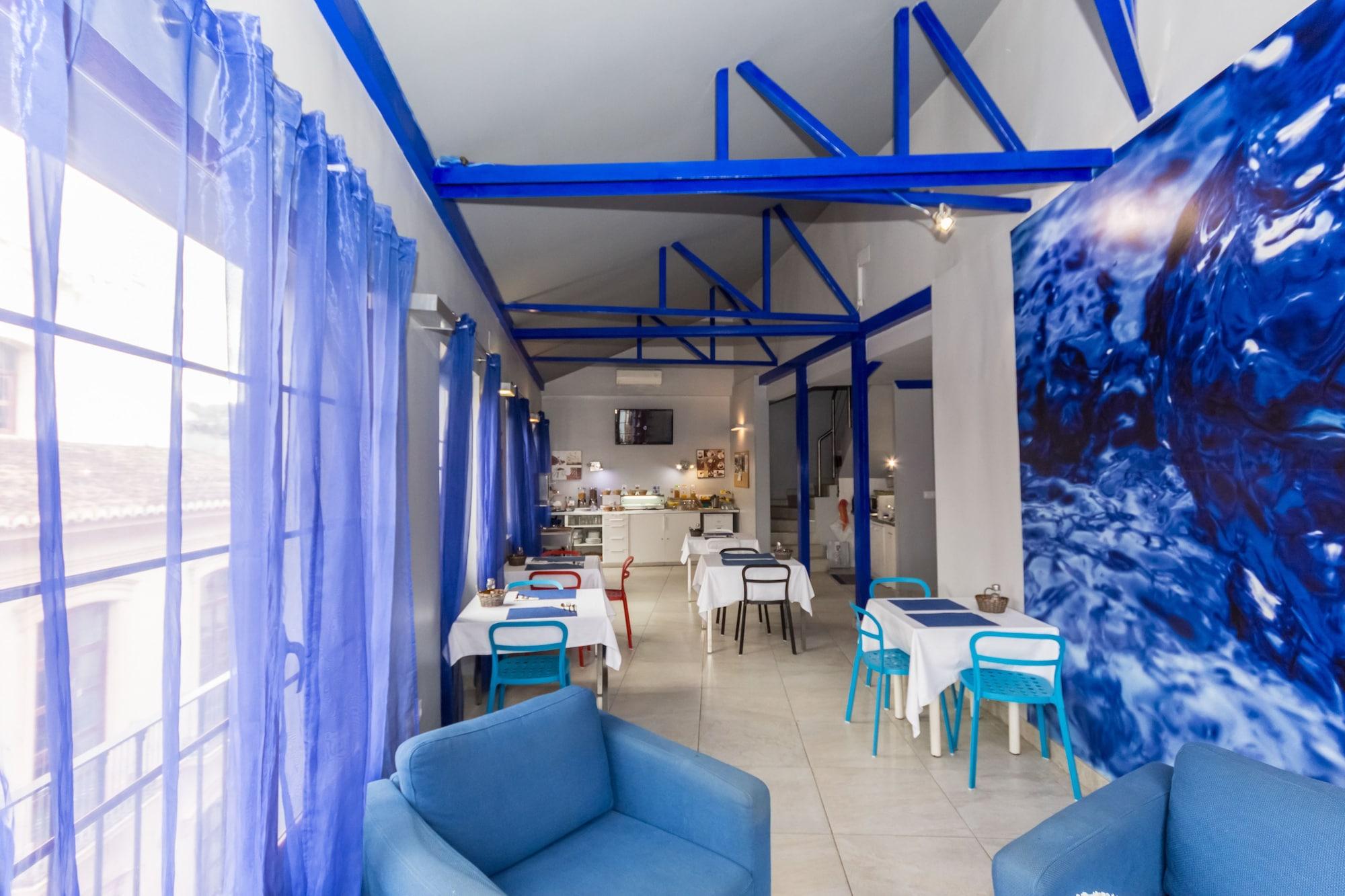 Bar/Salón Nest Style Granada