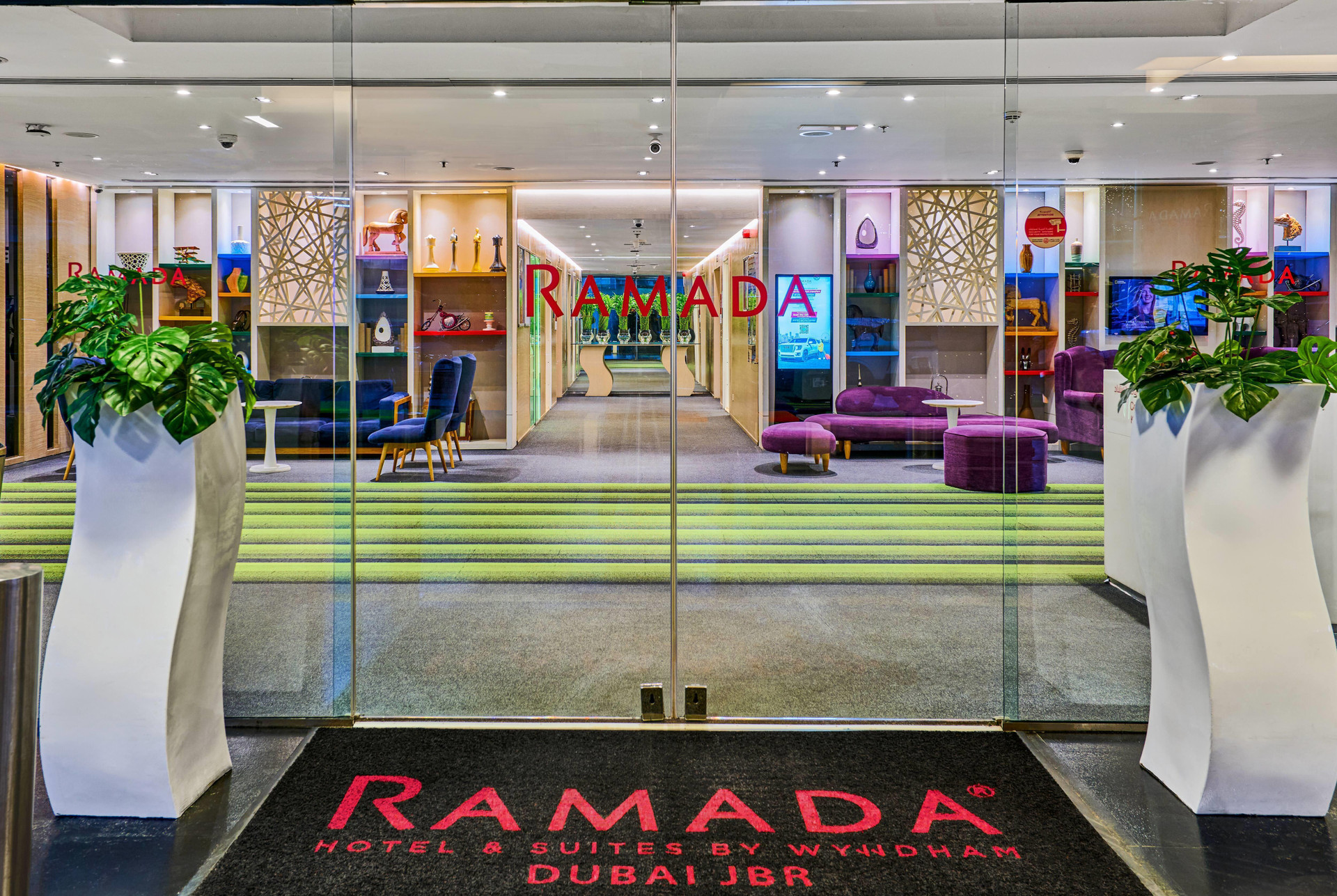 Vista Lobby Ramada Hotel and Suites by Wyndham Dubai JBR