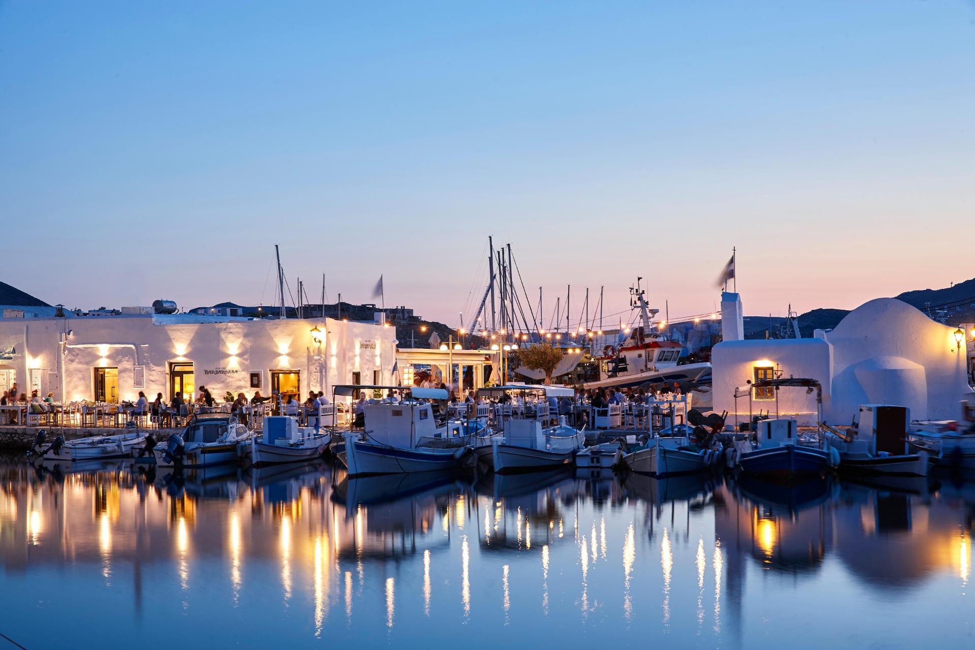 Vista Exterior Mr & Mrs White Paros