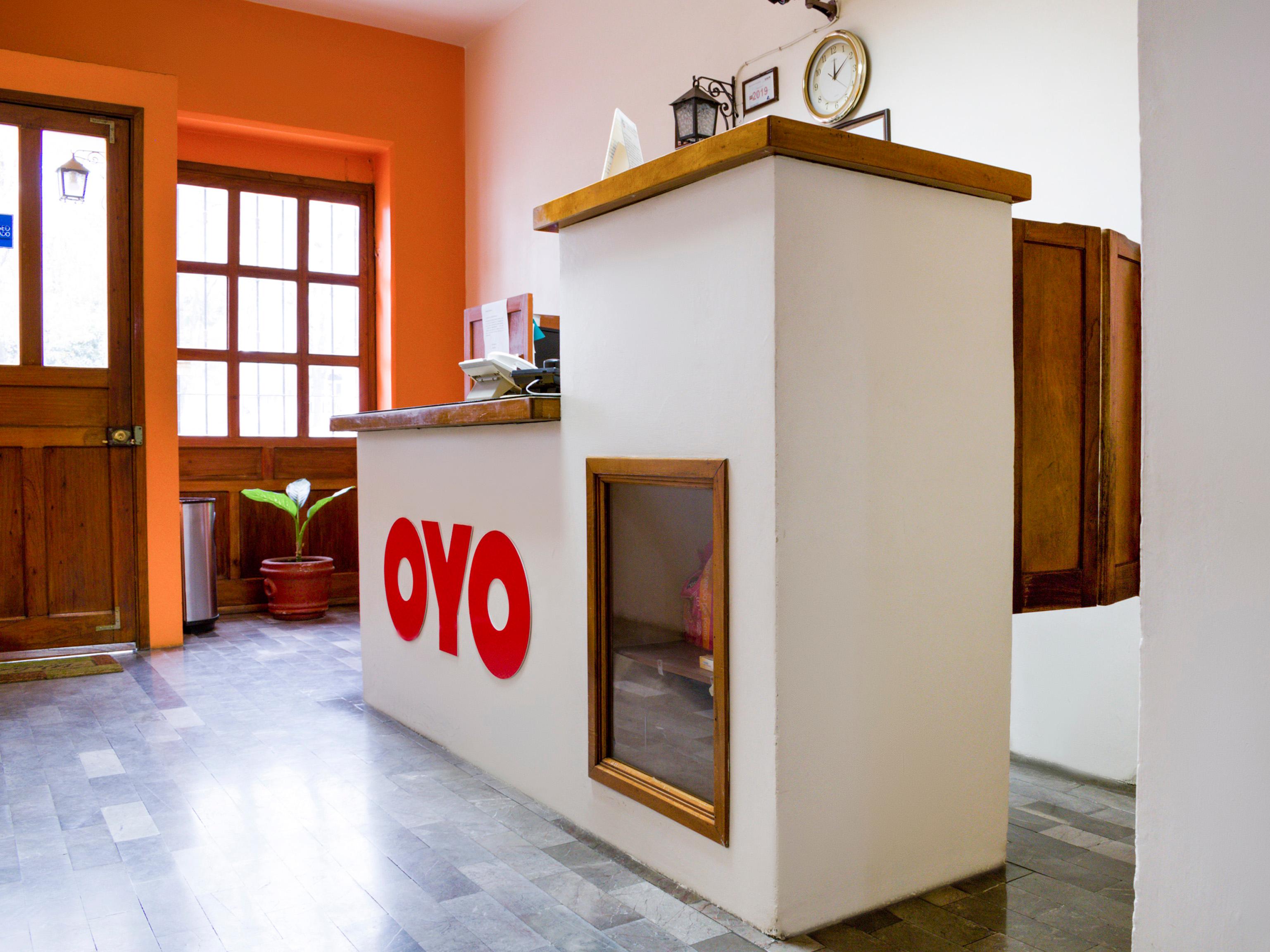 Vista Lobby OYO Hotel Museo