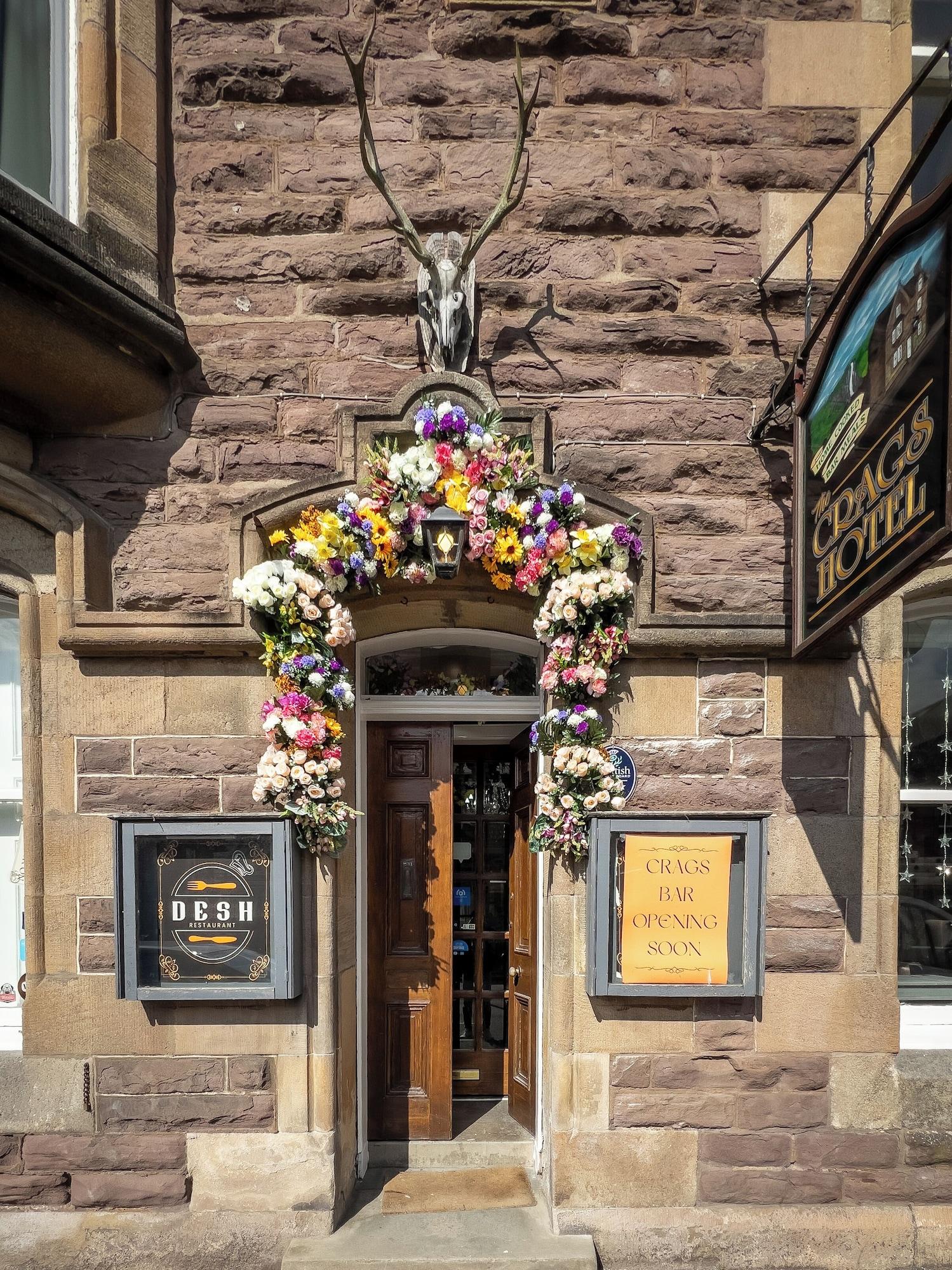 Vista Exterior The Crags Hotel