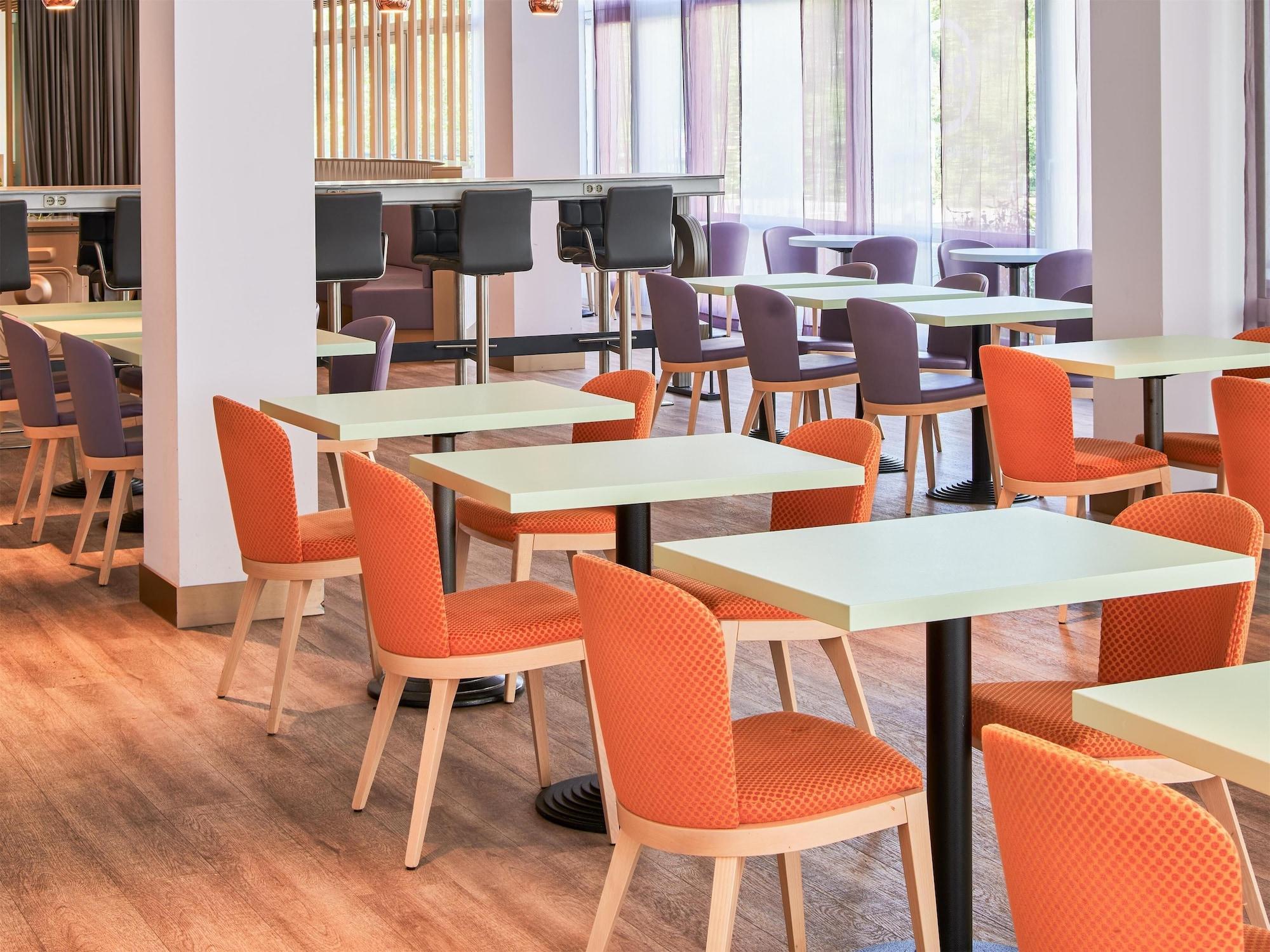 Restaurant B&B Hotel Offenbach-Kaiserlei
