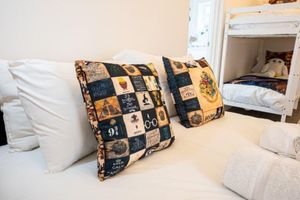 Alquiler Vacacional - Harry Potter House 1BR - Free On Street Parking - Self Check In - Sleeps 5