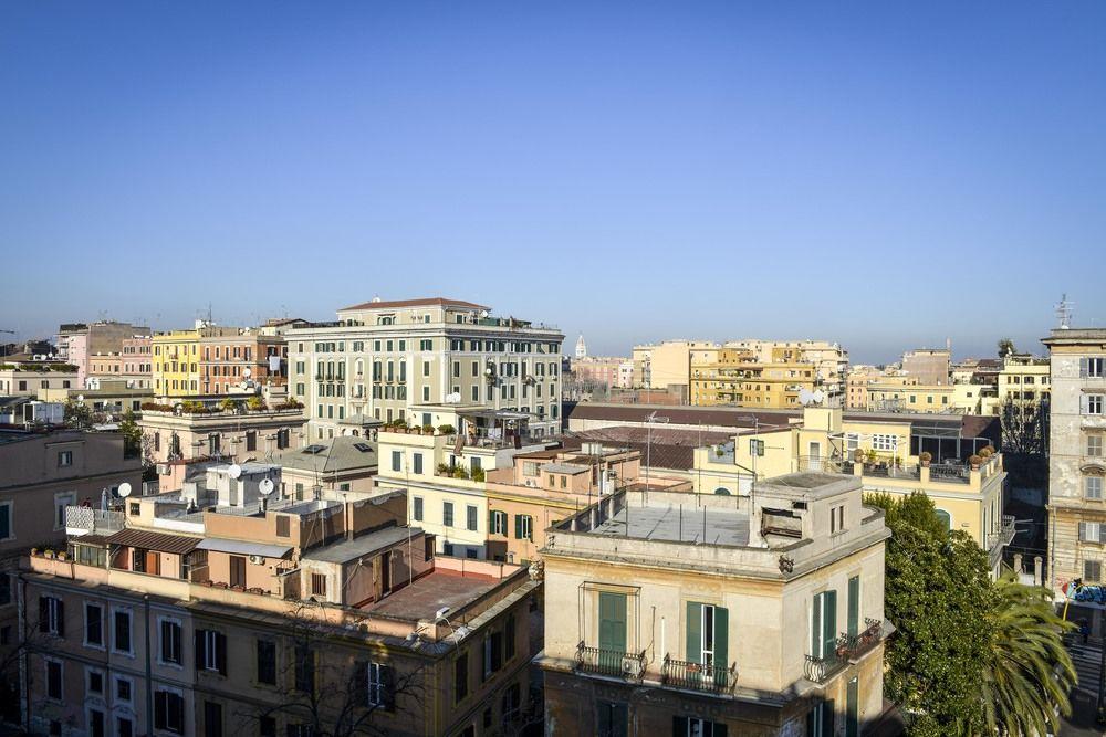 Varios Adelina Guesthouse