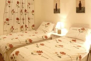 Alquiler Vacacional - Panoramic views from this 5* apartment with wifi & parking close to the City