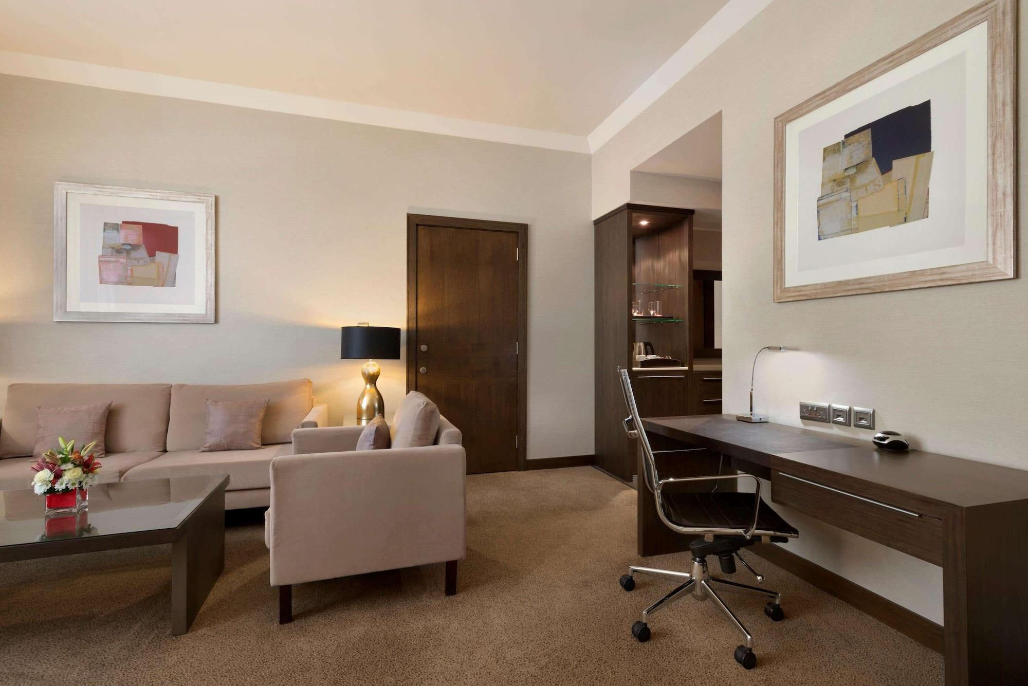 Habitación Ramada by Wyndham Abu Dhabi Downtown