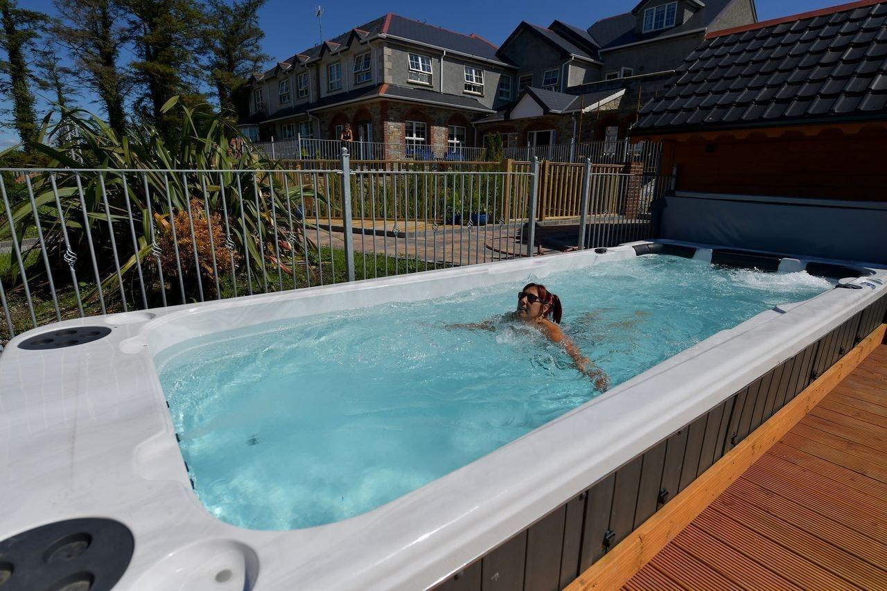 Vista Piscina Dulrush Fishing Lodge and Guesthouse