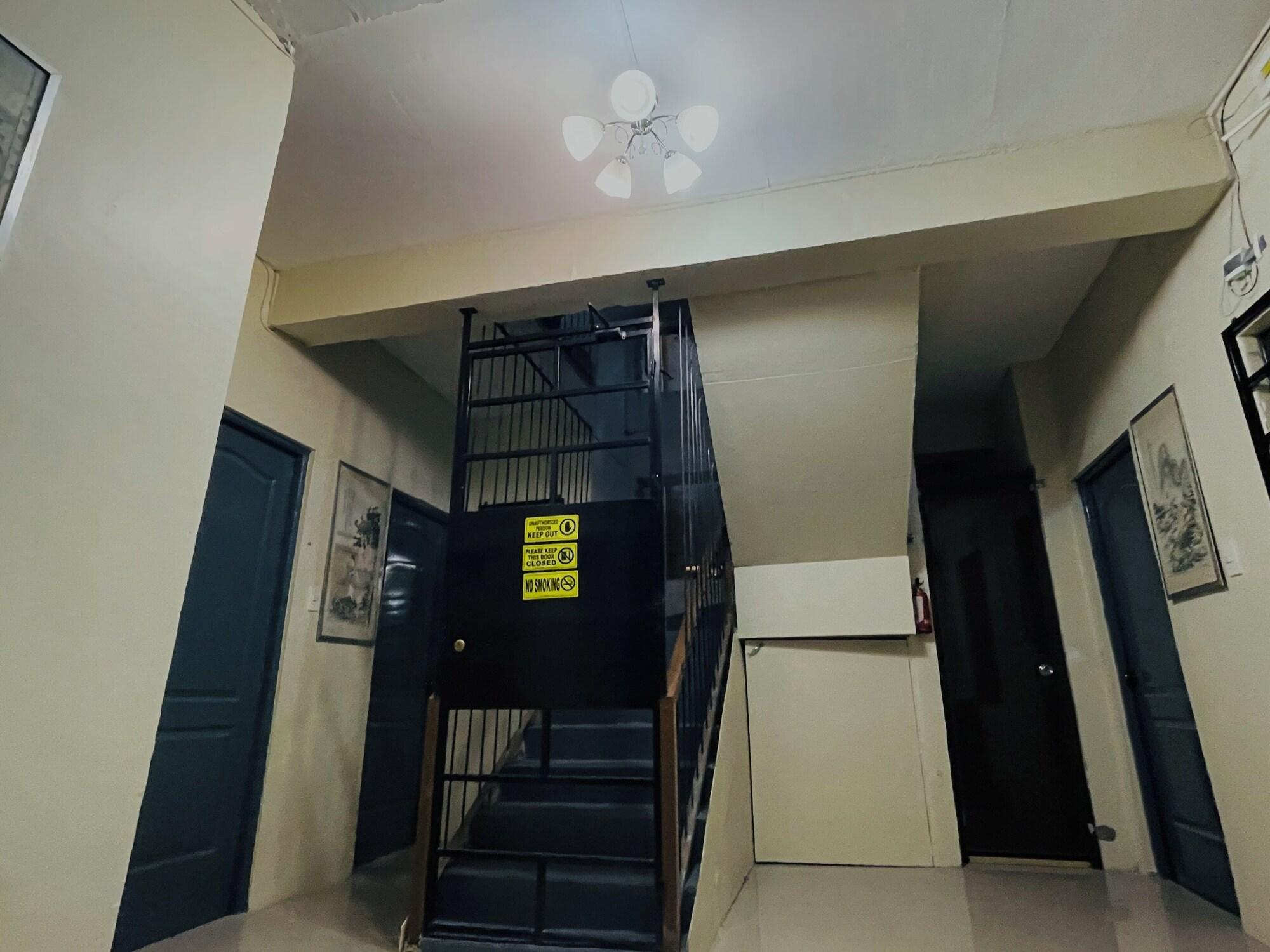 Vista Lobby 83 F. Bautista St