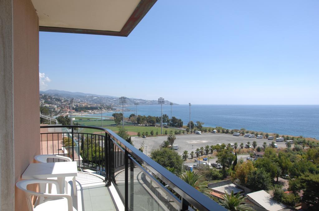 Playa Hotel Bobby Executive