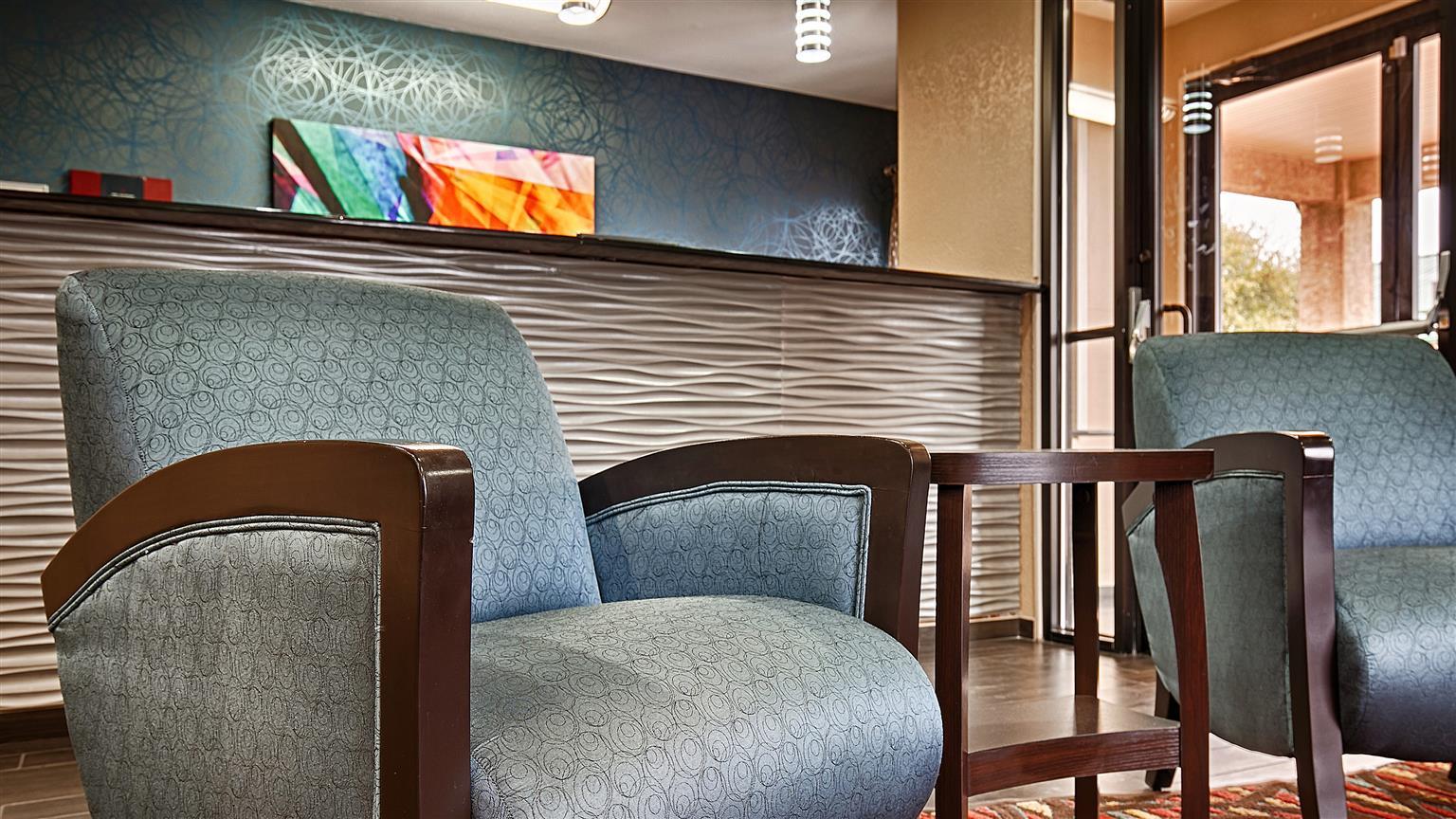 Vista Lobby Best Western Cedar Inn