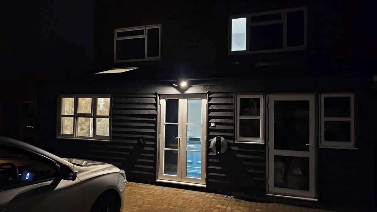 Vista Exterior Lopez Home Crawley