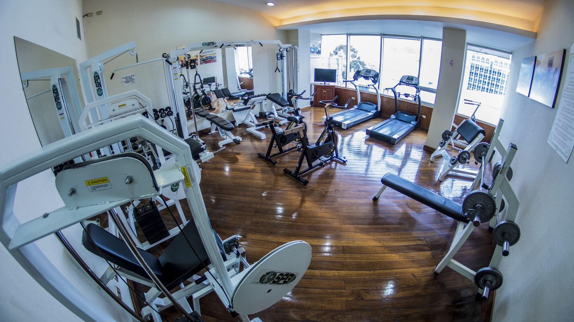 Gimnasio Hotel Emperador
