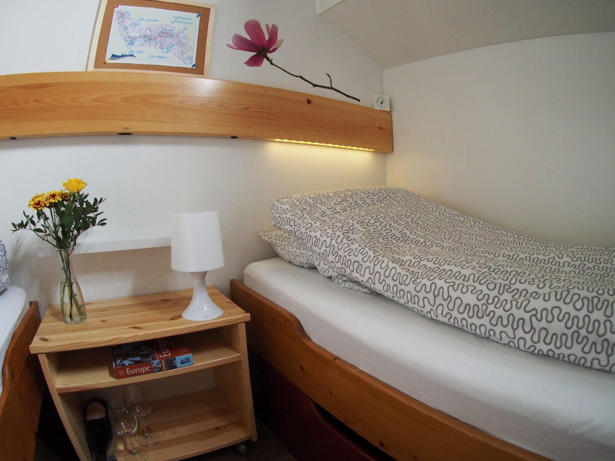 Equipamiento de Habitación Hotelboat Allure